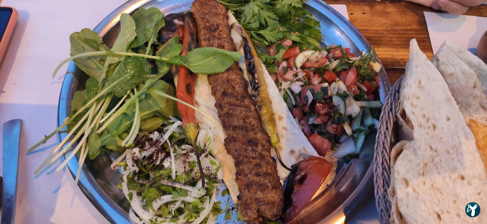 Ferhat Paşa Evyapımı Çiğköfte Kebap