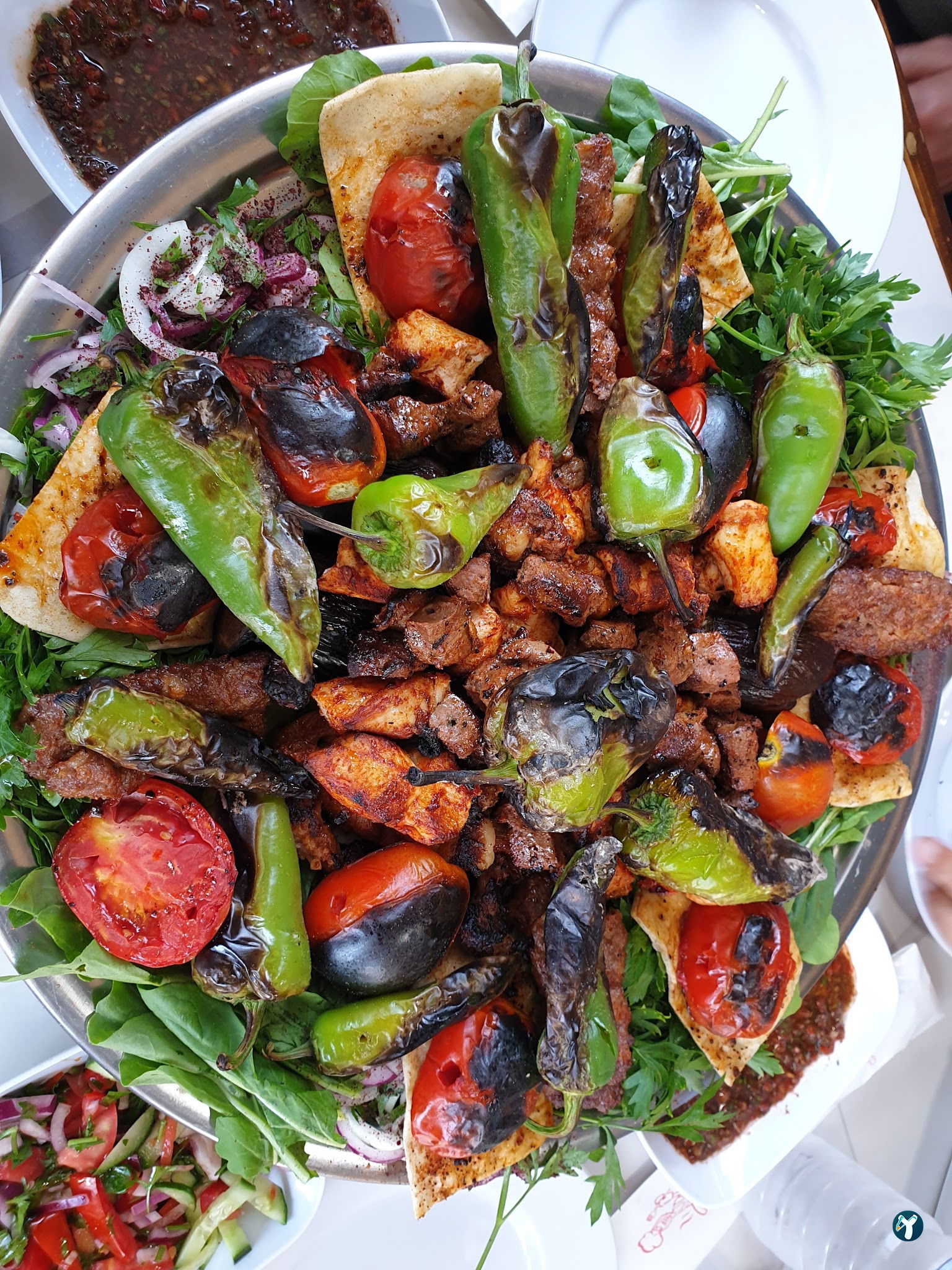 Ferhat Paşa Evyapımı Çiğköfte Kebap