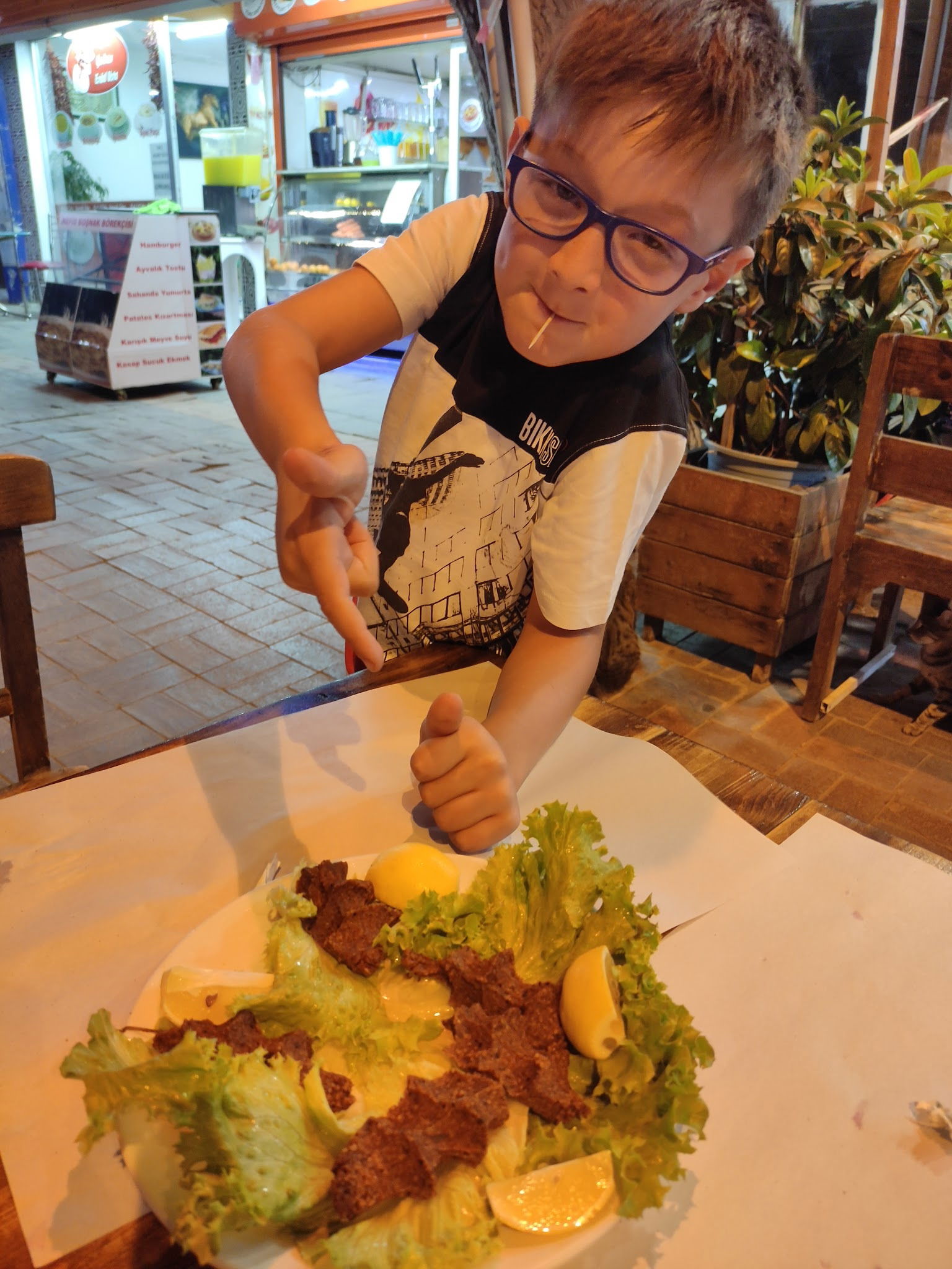 Ferhat Paşa Evyapımı Çiğköfte Kebap