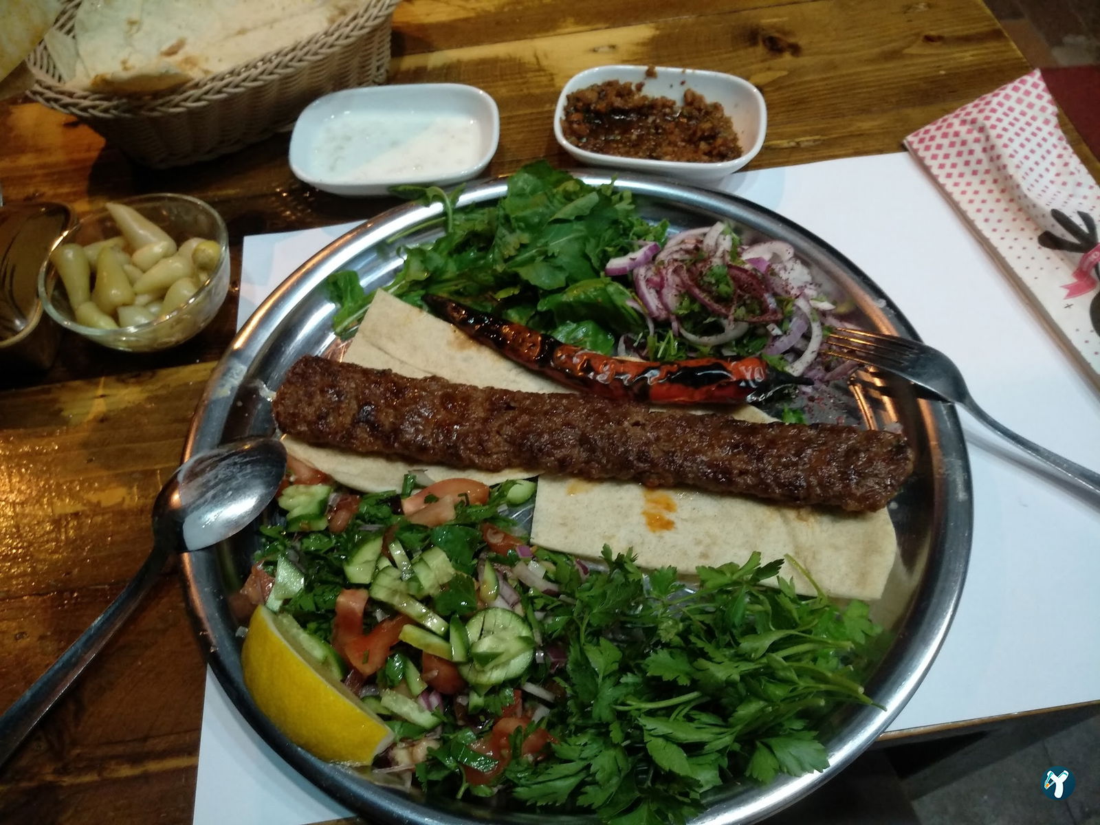 Ferhat Paşa Evyapımı Çiğköfte Kebap