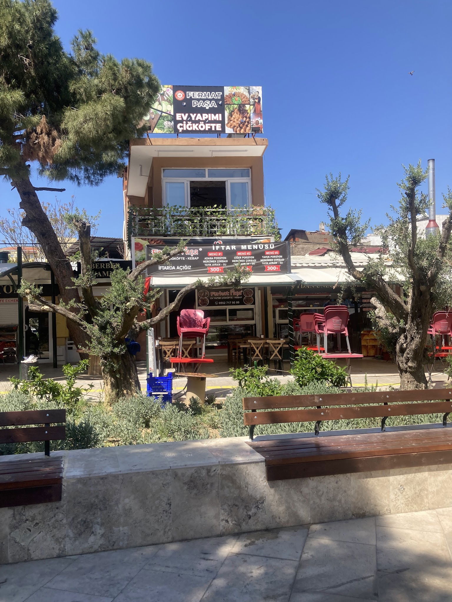 Ferhat Paşa Evyapımı Çiğköfte Kebap