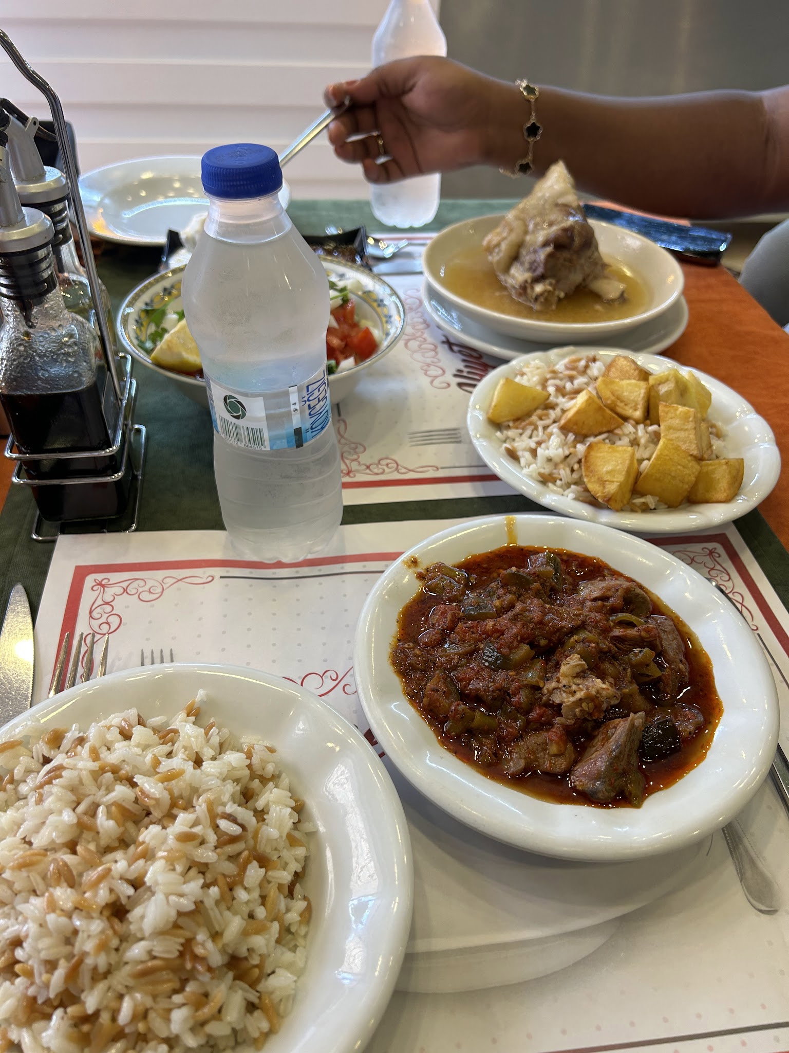 Çömlekçi Restaurant
