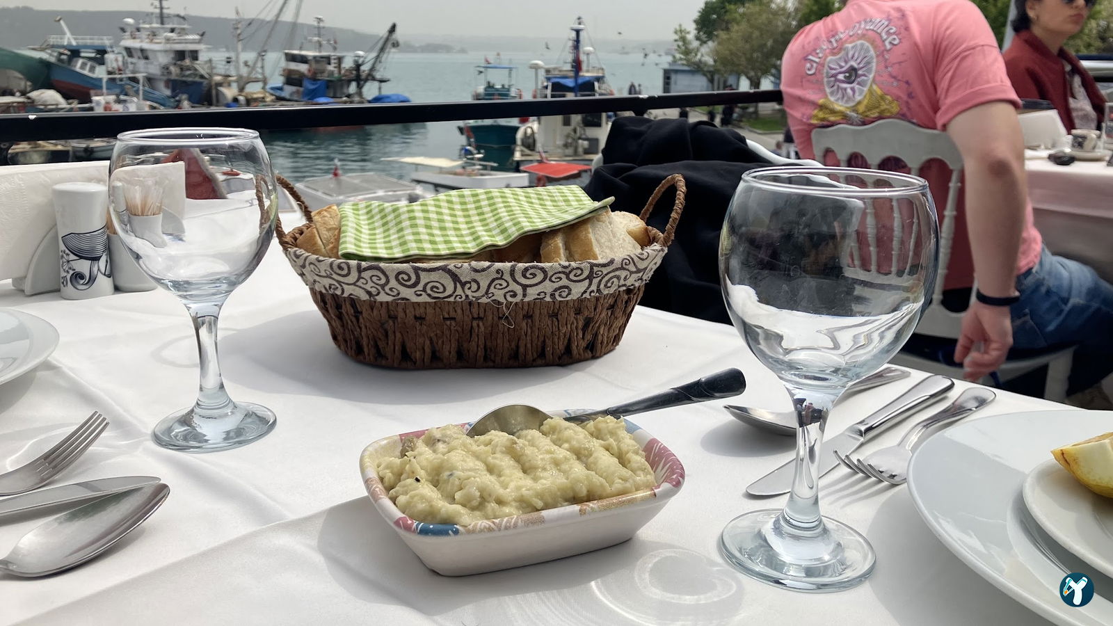 Kav Restaurant