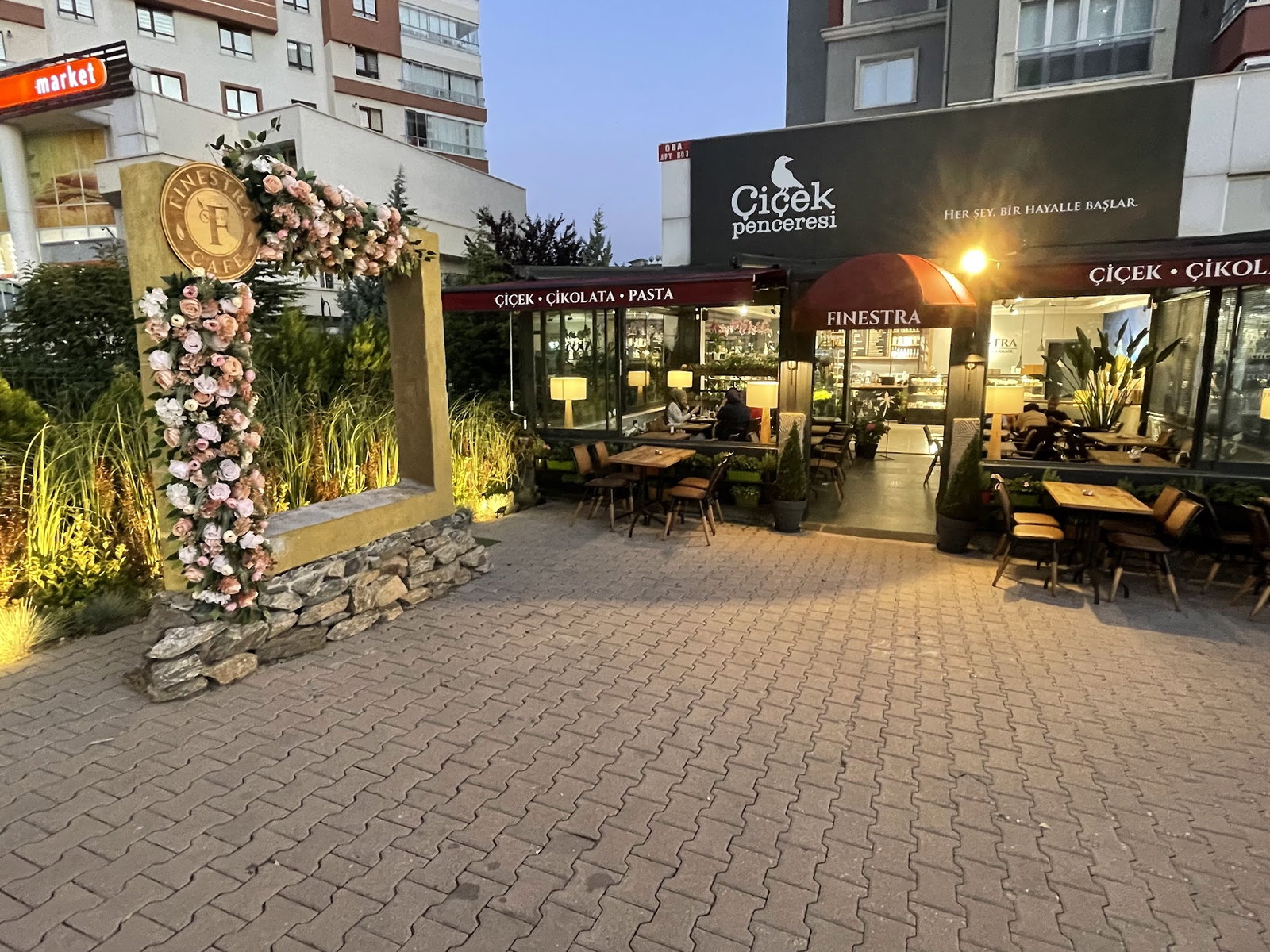 Finestra Cafe