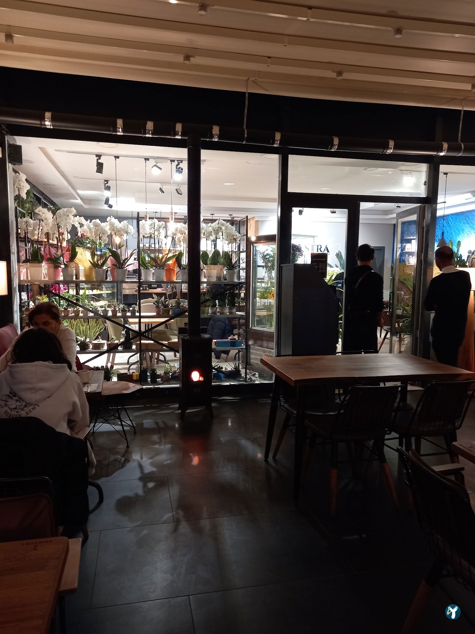 Finestra Cafe