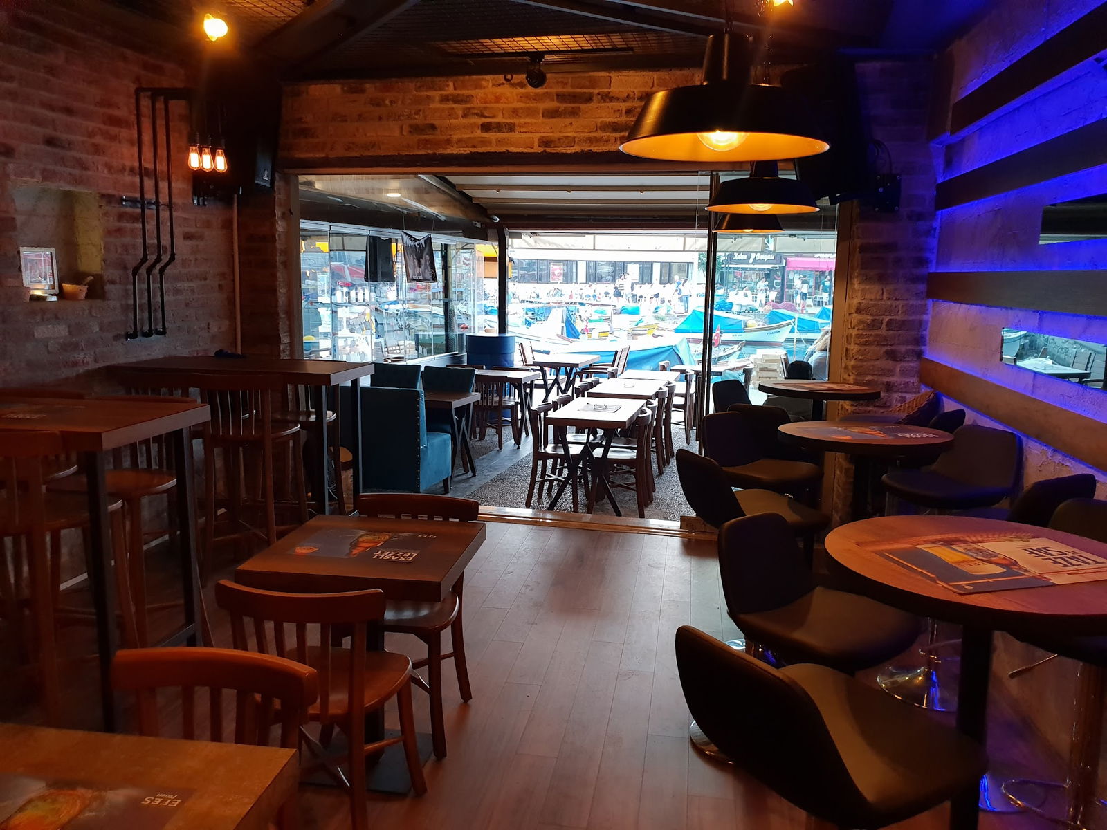 Keyf-I Meyhane Foça