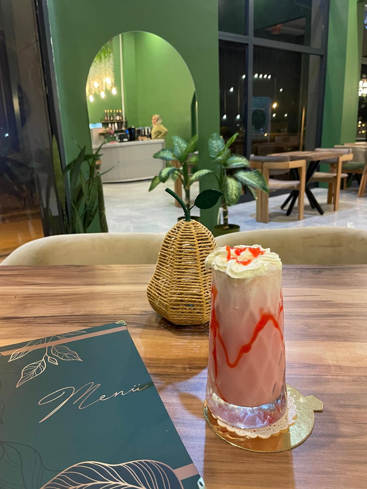Yüs-Ra Coffee Bistro