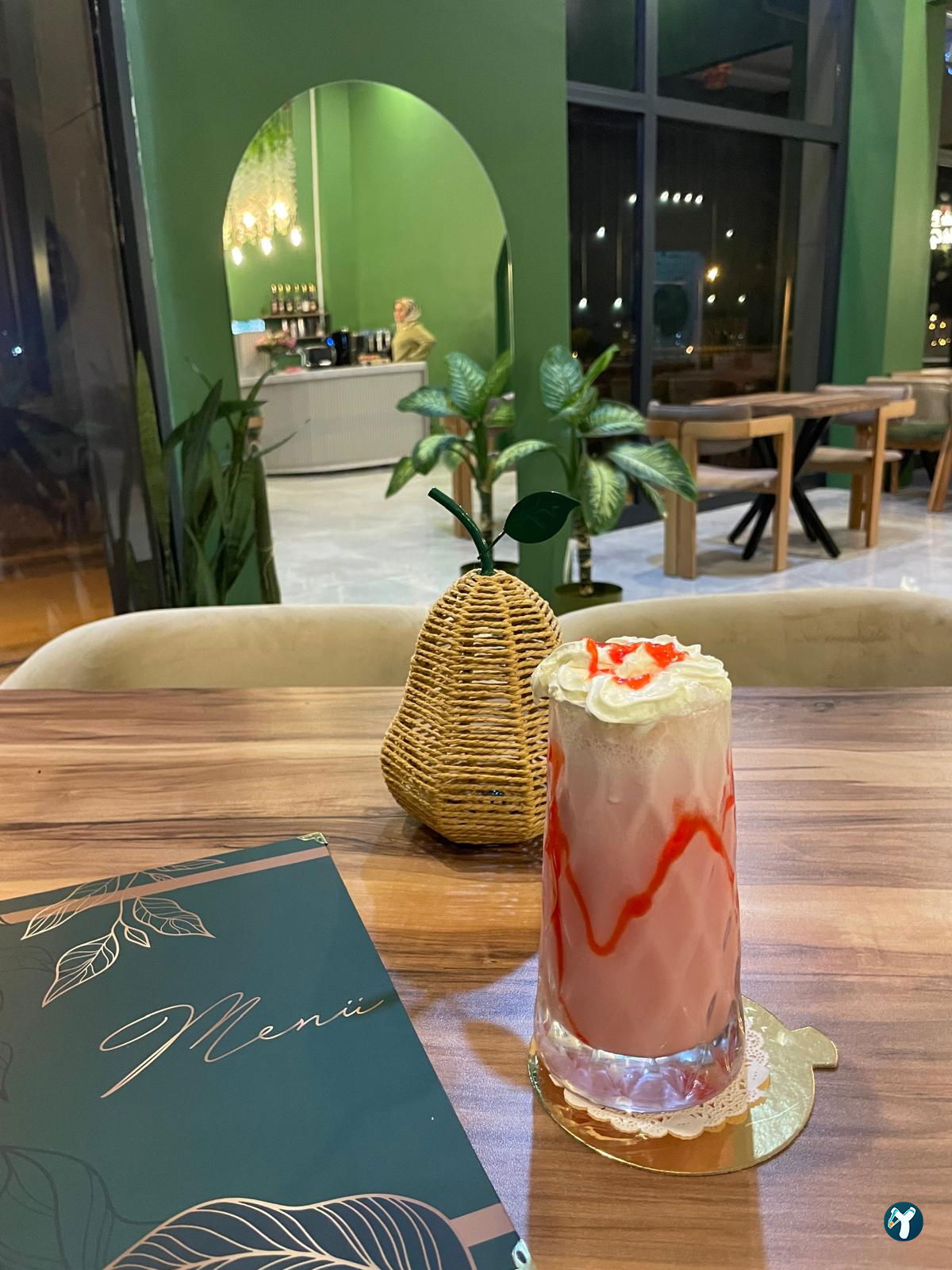 Yüs-Ra Coffee Bistro