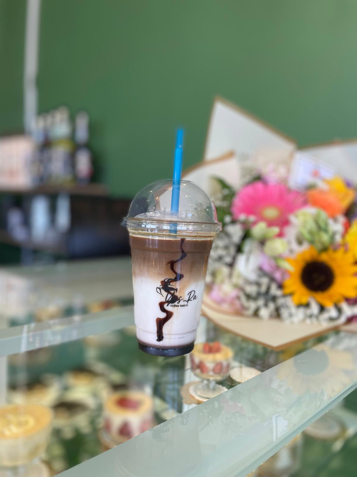 Yüs-Ra Coffee Bistro