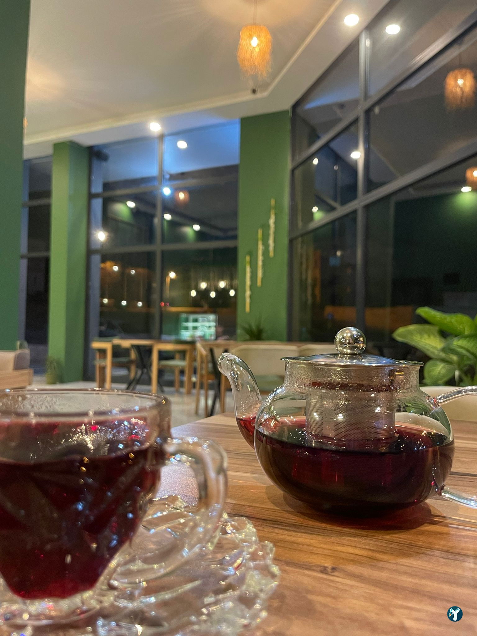 Yüs-Ra Coffee Bistro