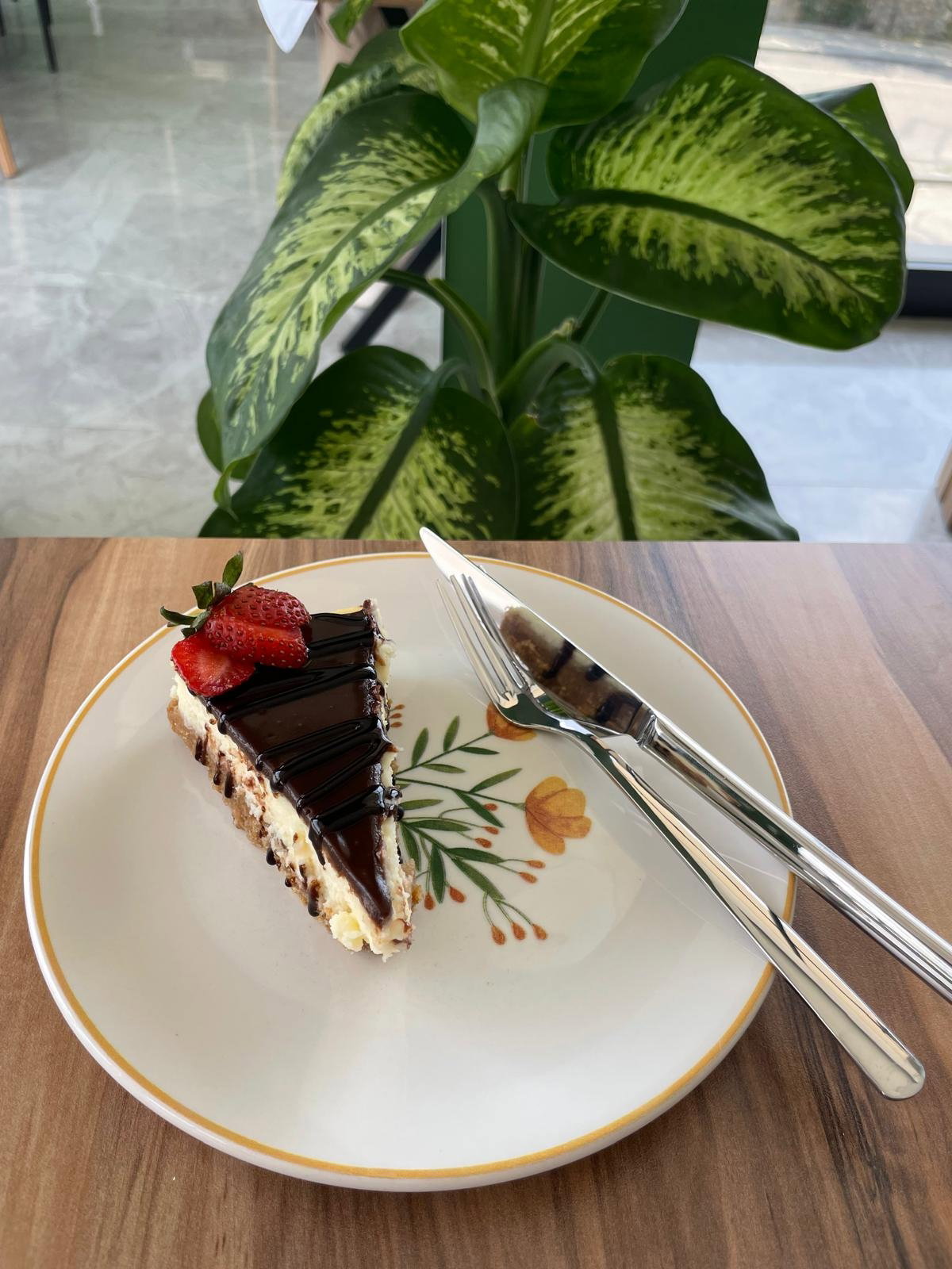 Yüs-Ra Coffee Bistro