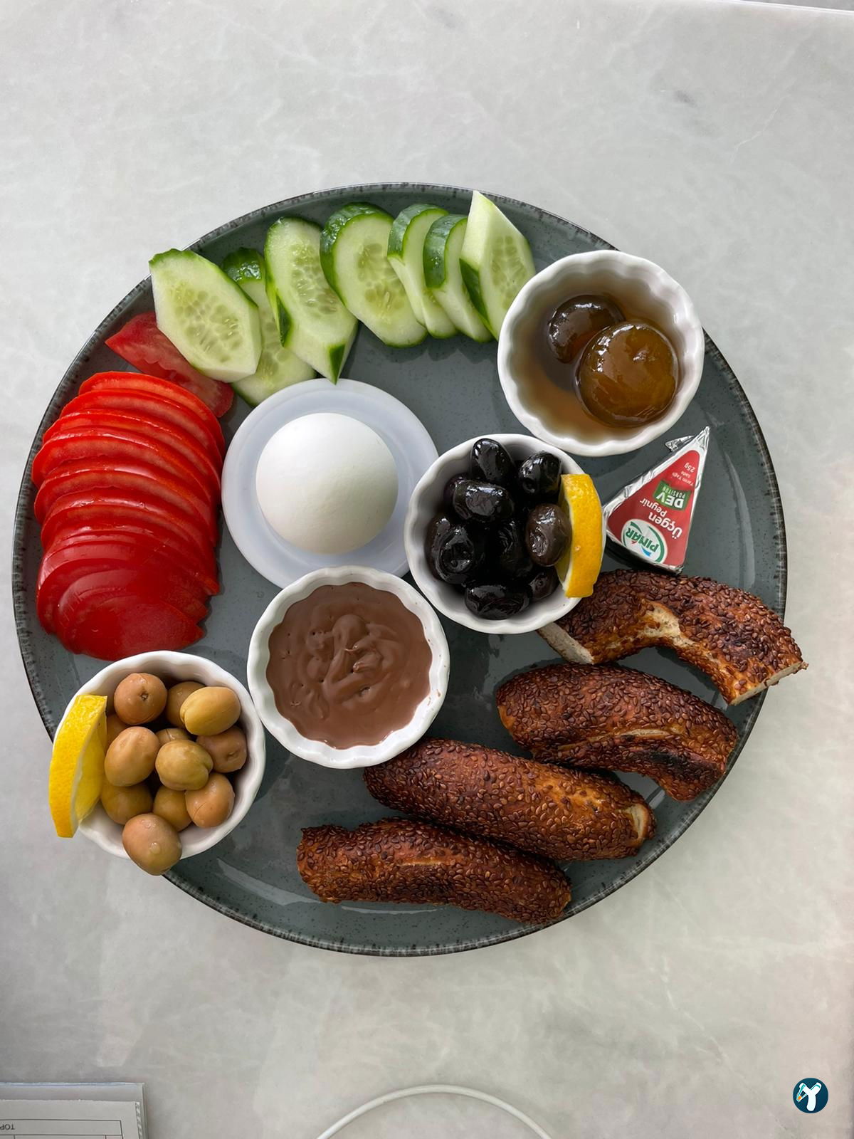 Yüs-Ra Coffee Bistro
