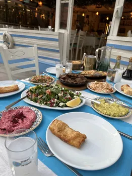 Buzuki Meyhane resimleri Buzuki Meyhane resimleri