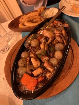 Buzuki Meyhane resimleri Buzuki Meyhane resimleri