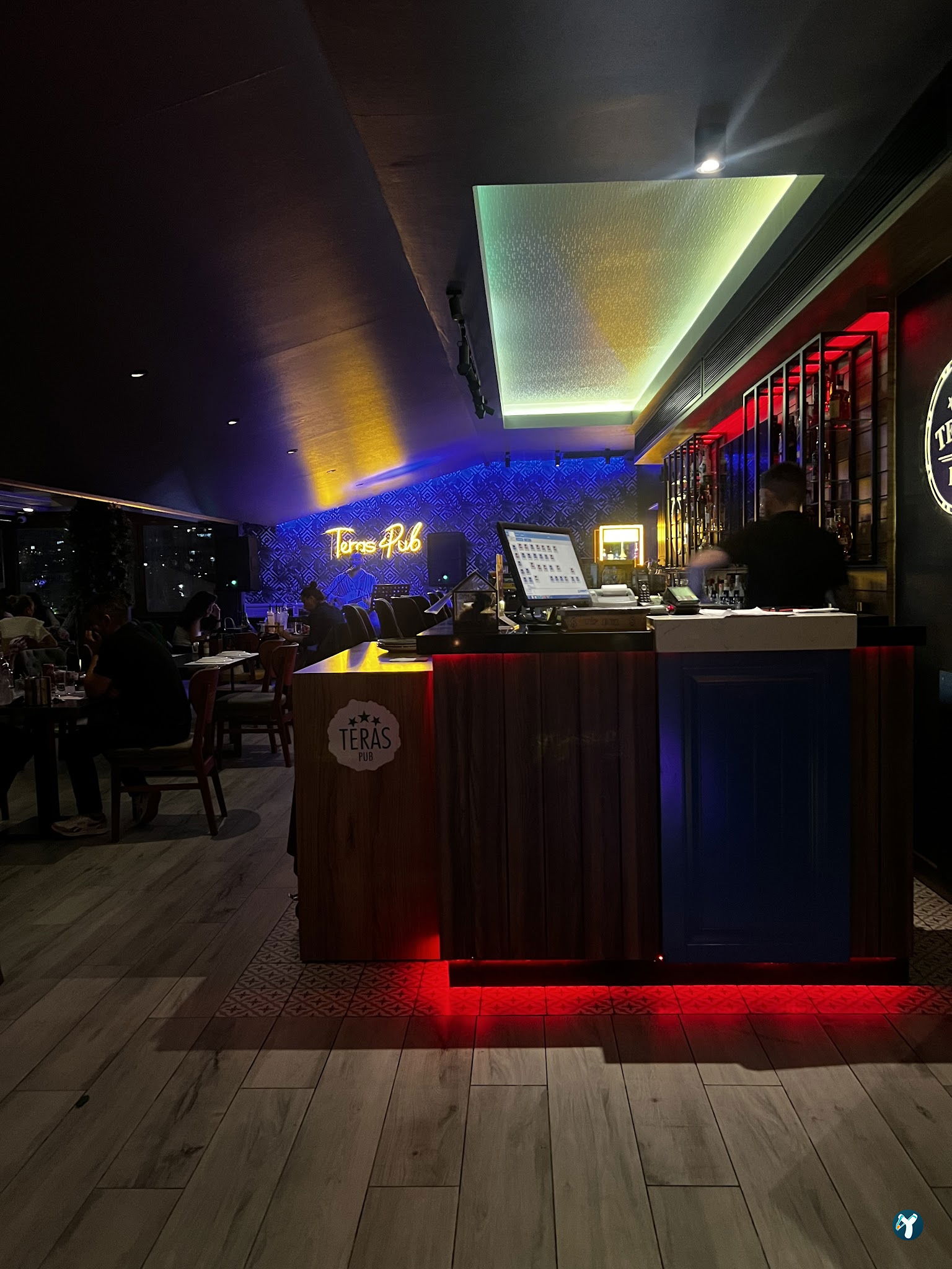 Teras Public House