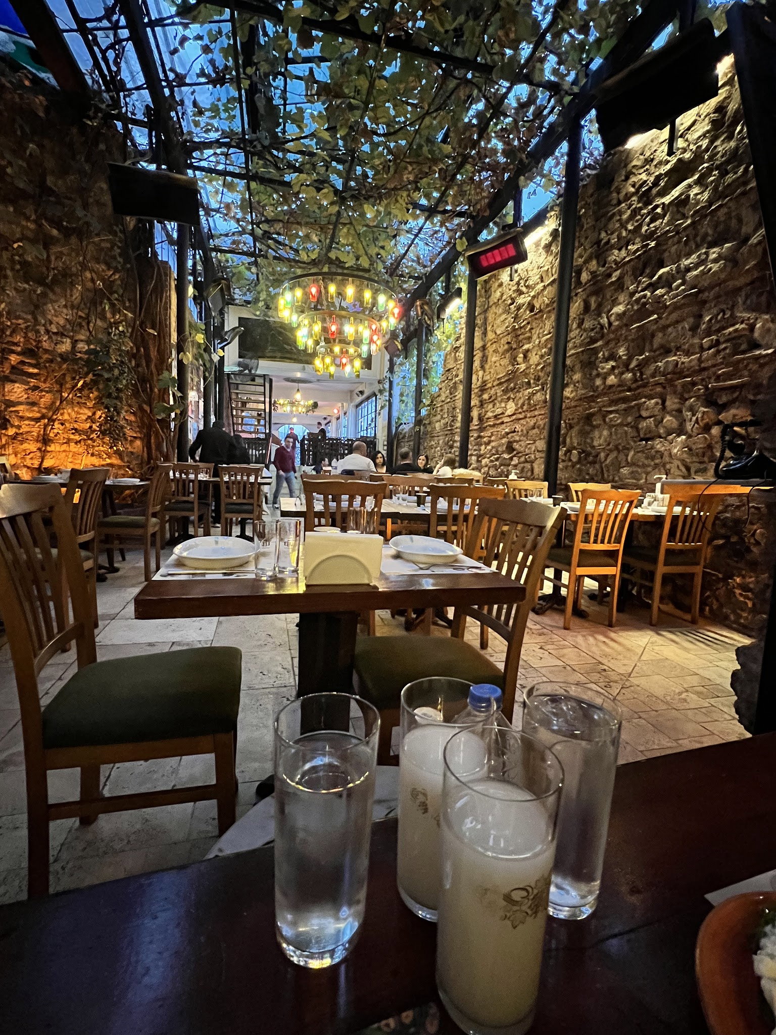 Agora Meyhanesi 1890