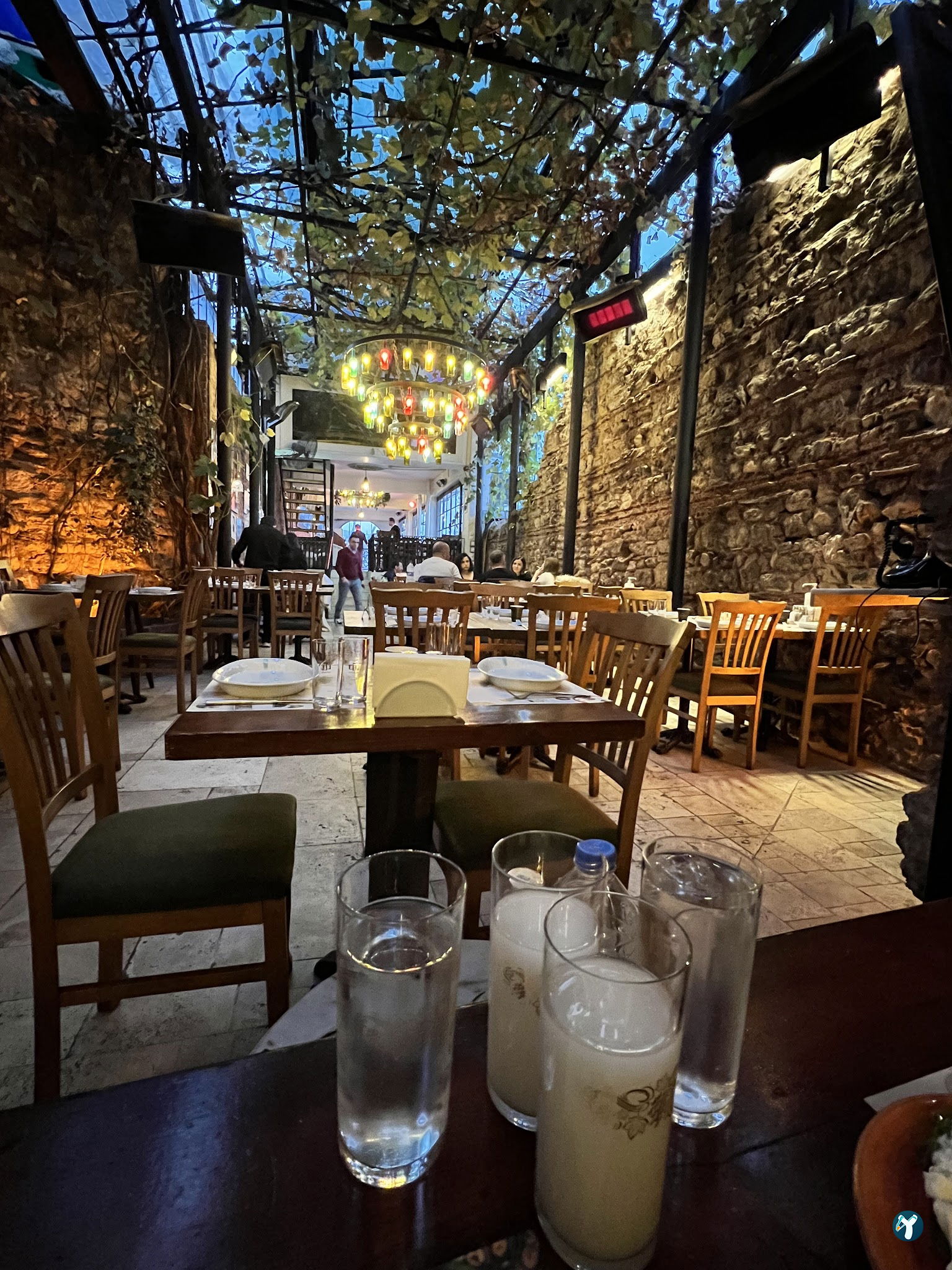Agora Meyhanesi 1890