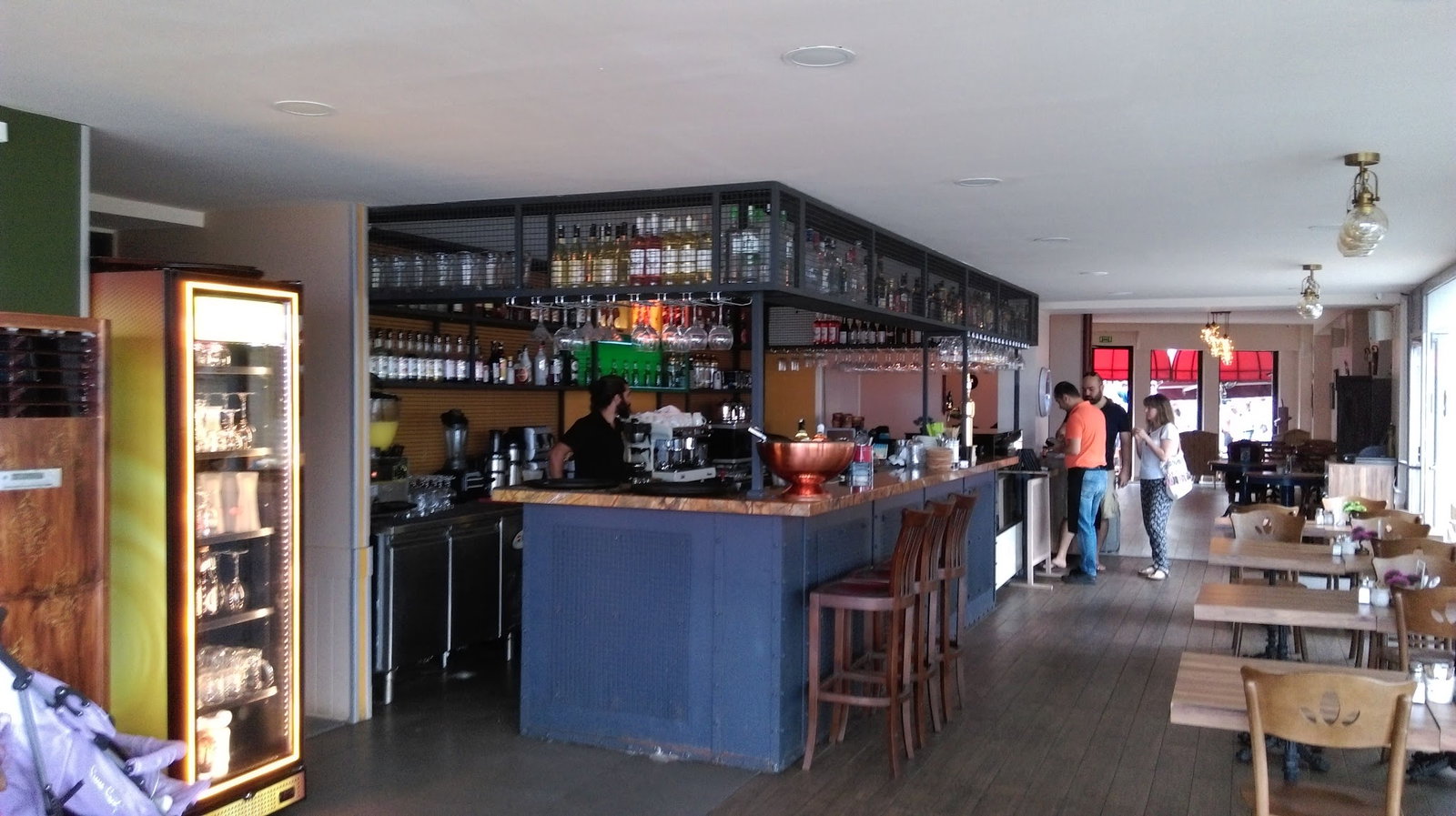 Madam Sofia Cafe & Bar