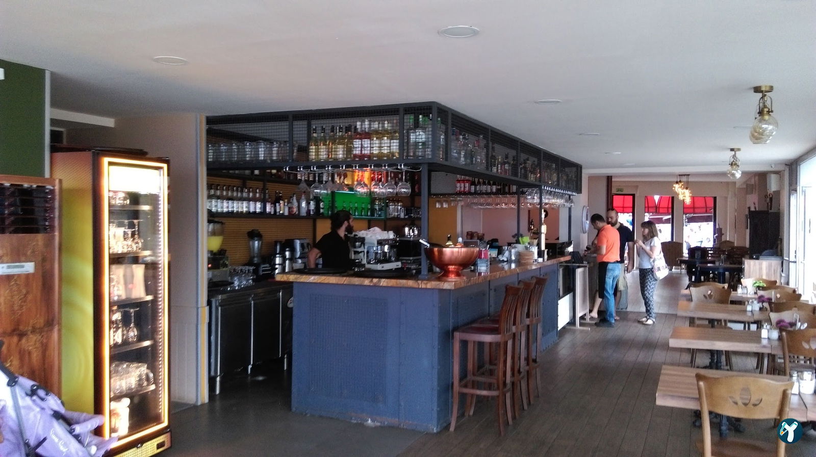 Madam Sofia Cafe & Bar