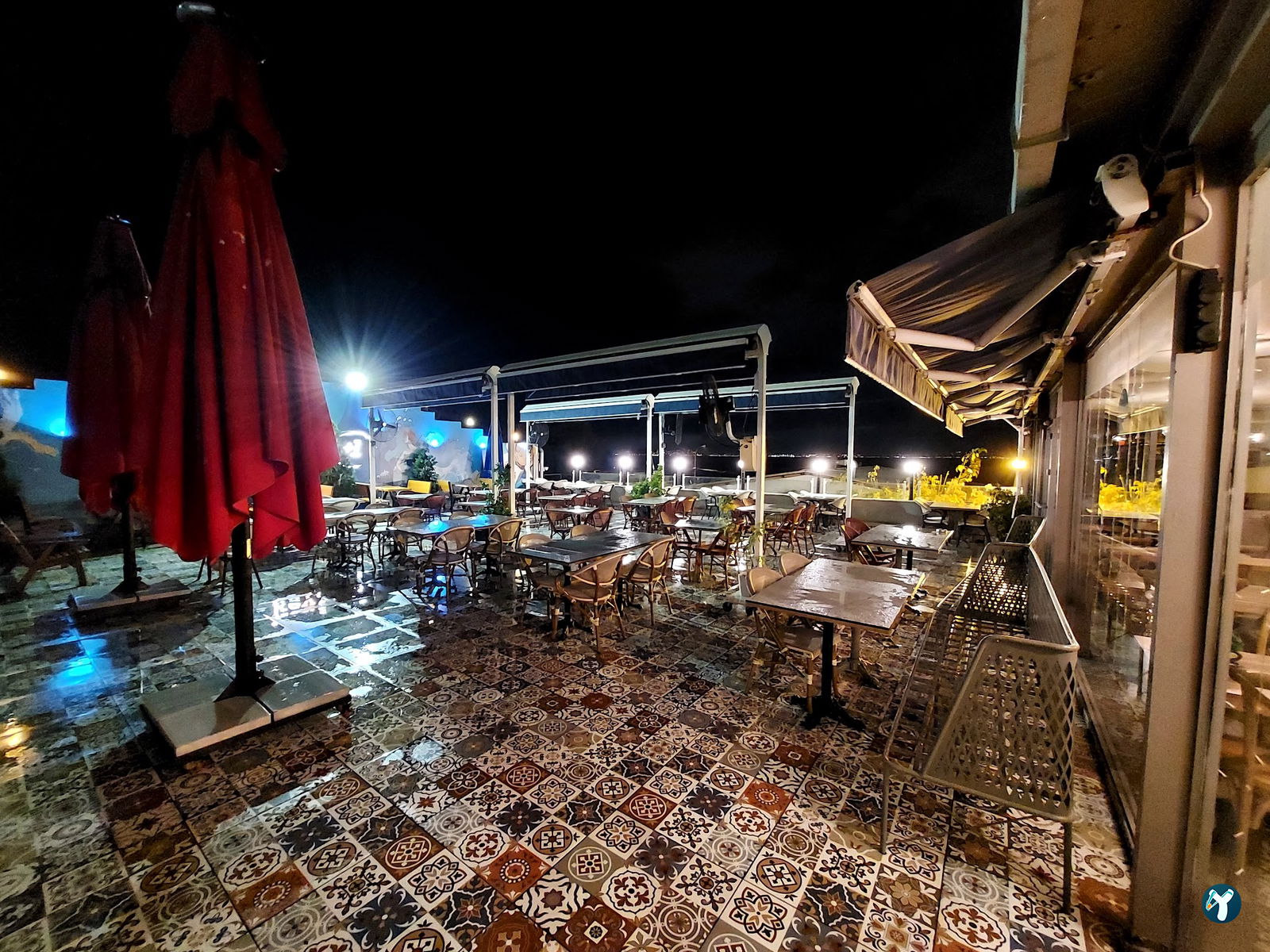 Madam Sofia Cafe & Bar