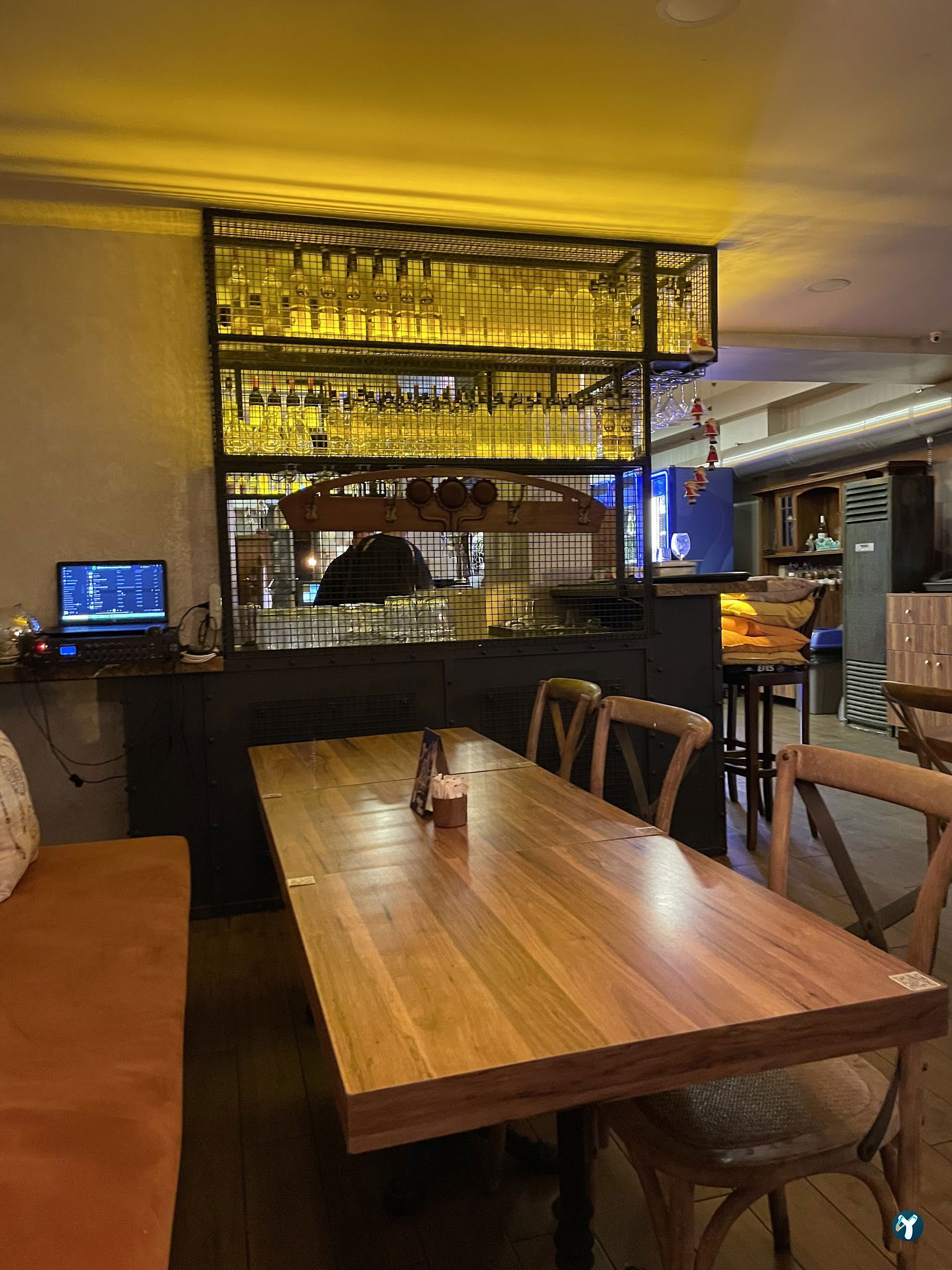 Madam Sofia Cafe & Bar