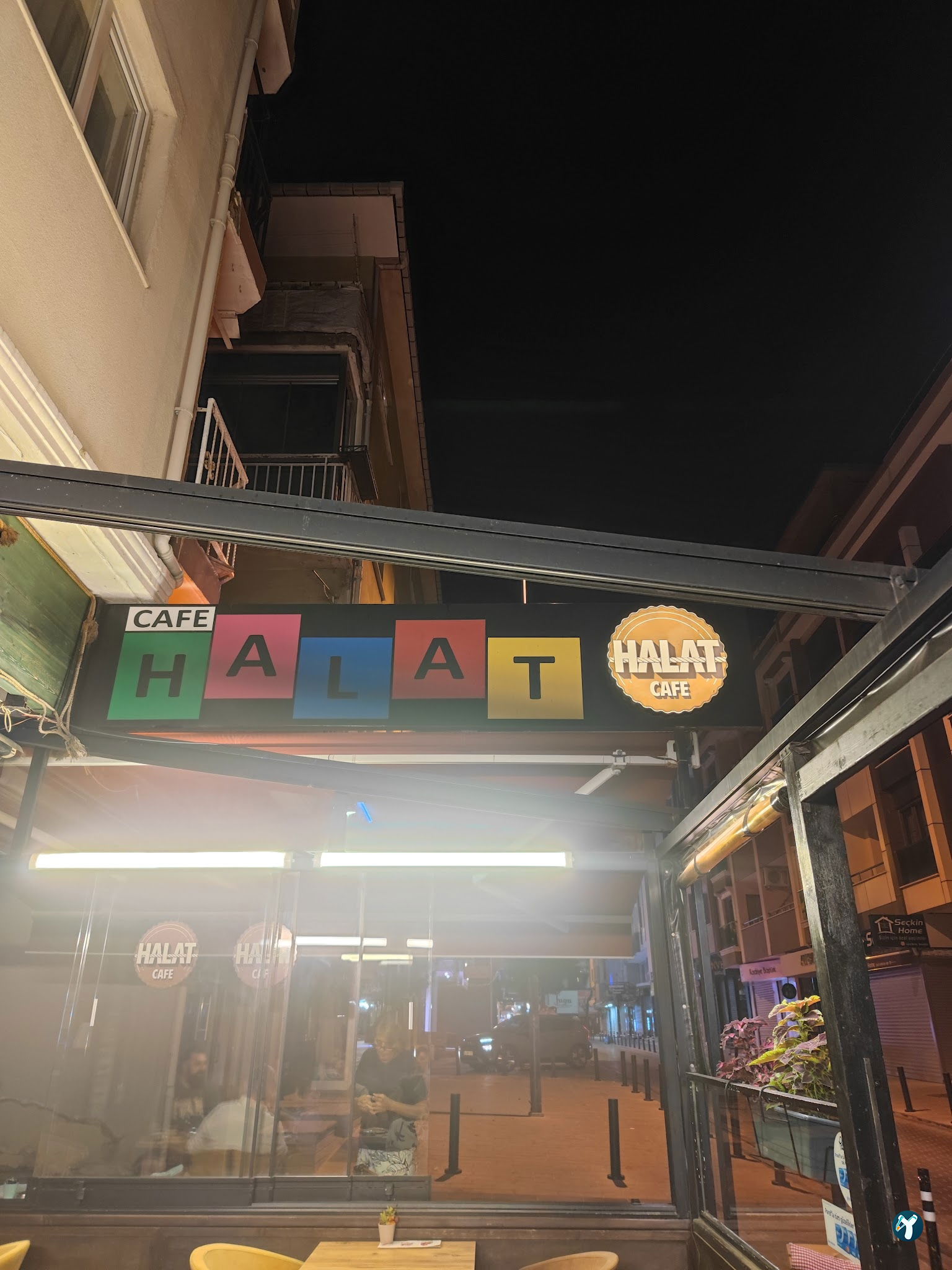 Halat Cafe