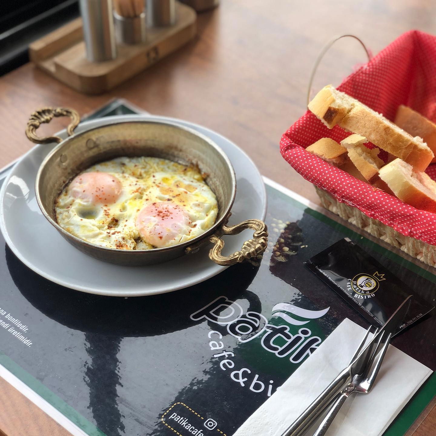 Patika & Bistro Cafe