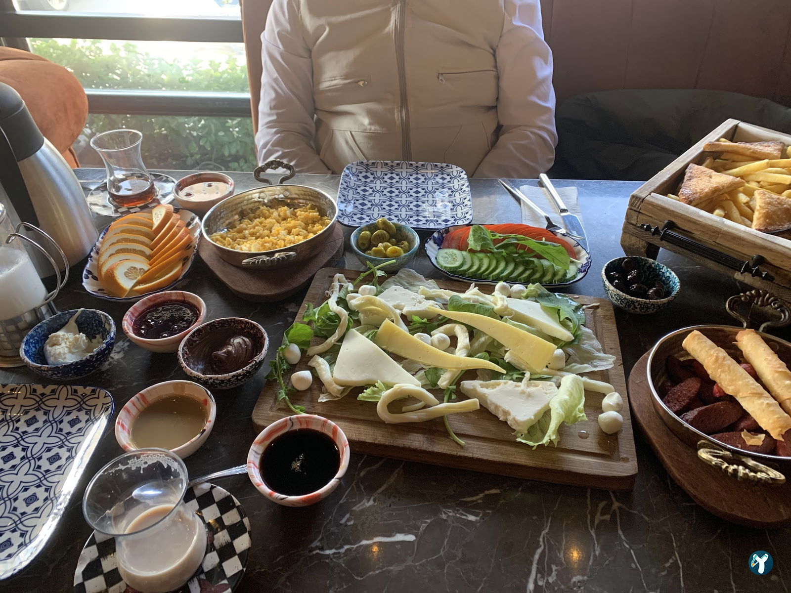 Dubai Cafe Restaurant