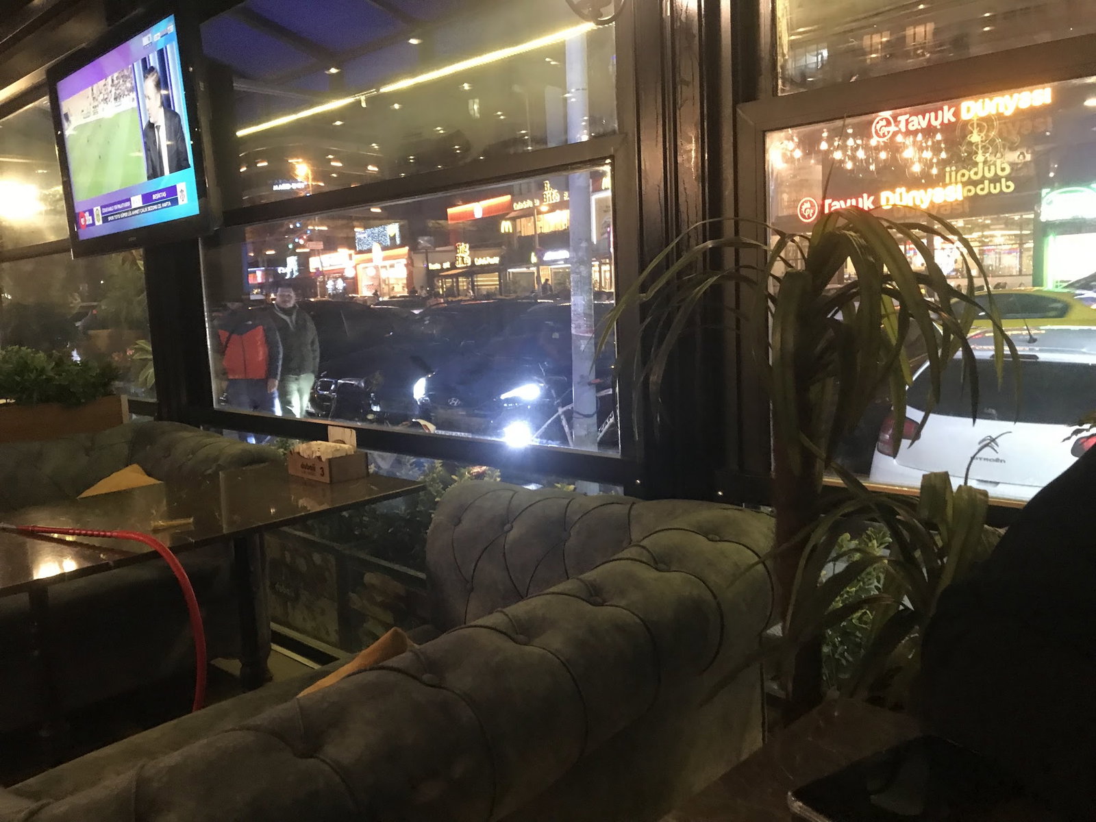 Dubai Cafe Restaurant