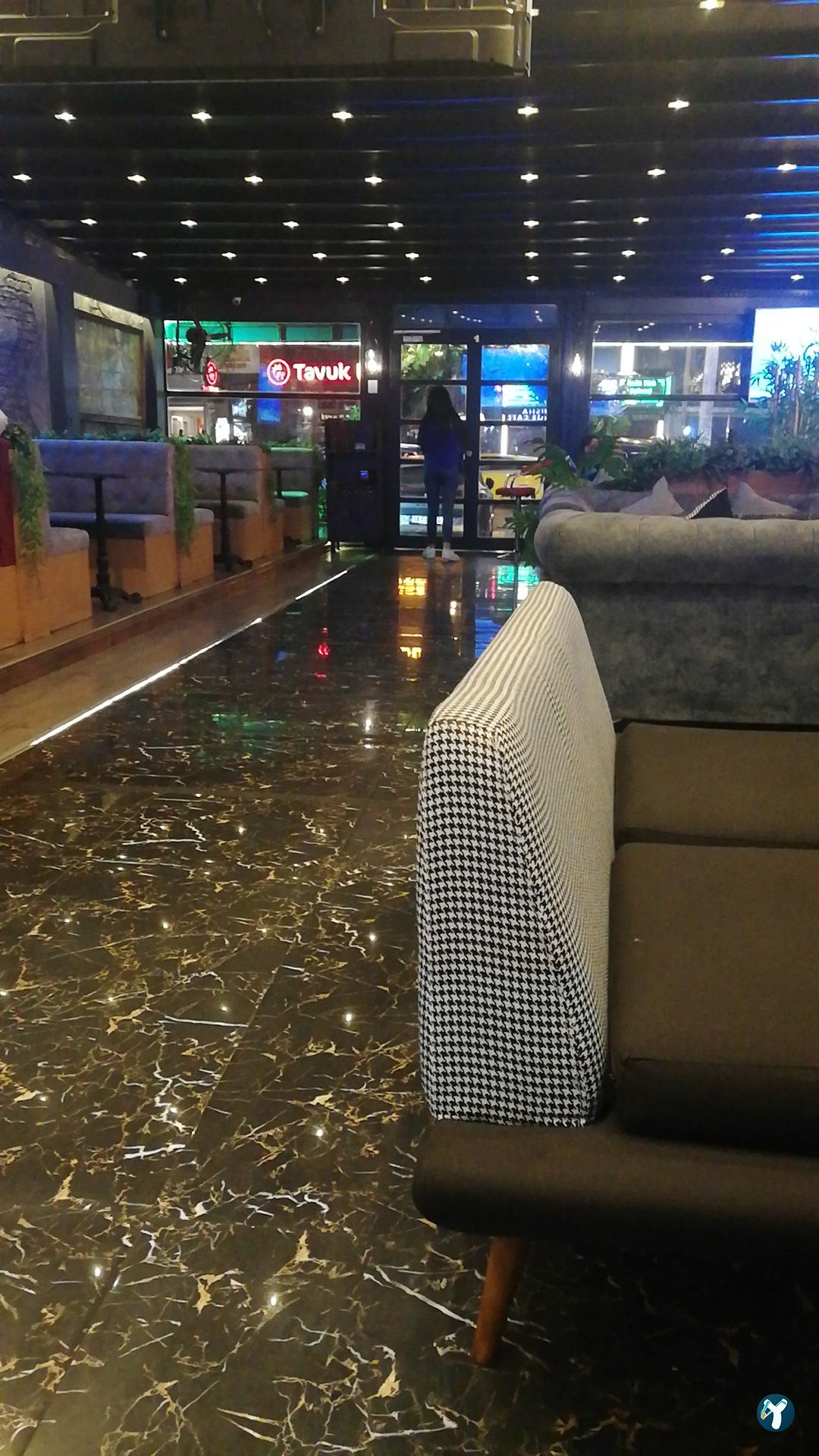 Dubai Cafe Restaurant