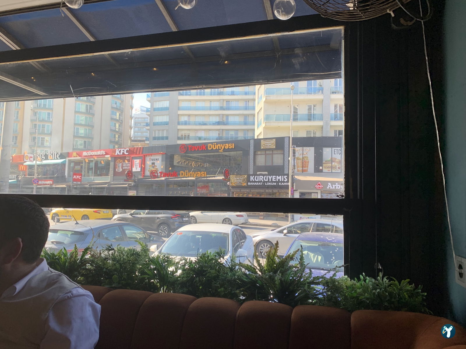 Dubai Cafe Restaurant