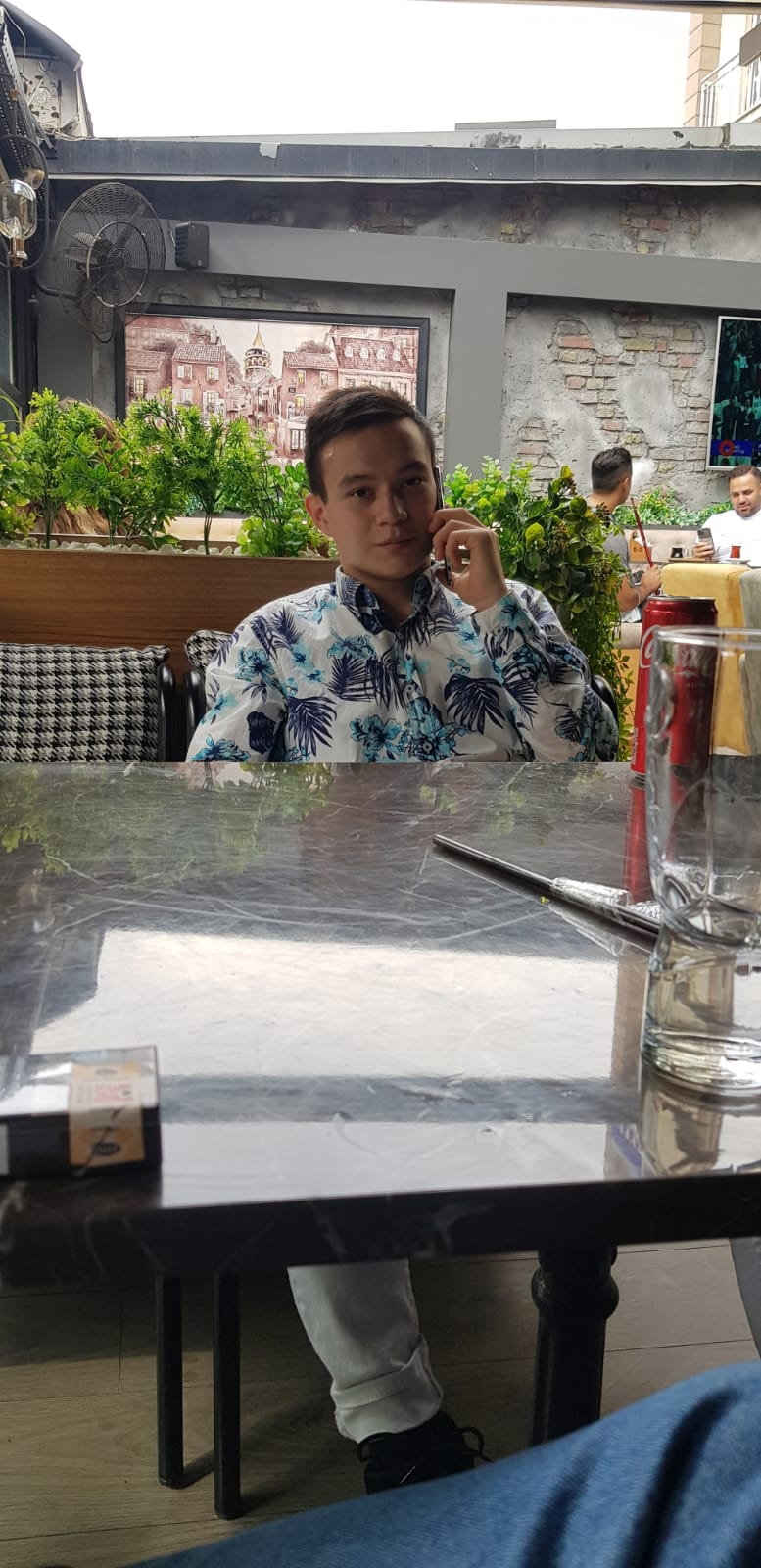 Dubai Cafe Restaurant
