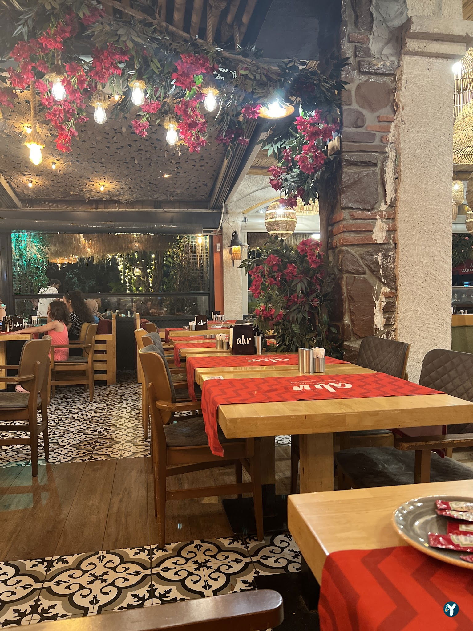 Alir Cafe | Restaurant