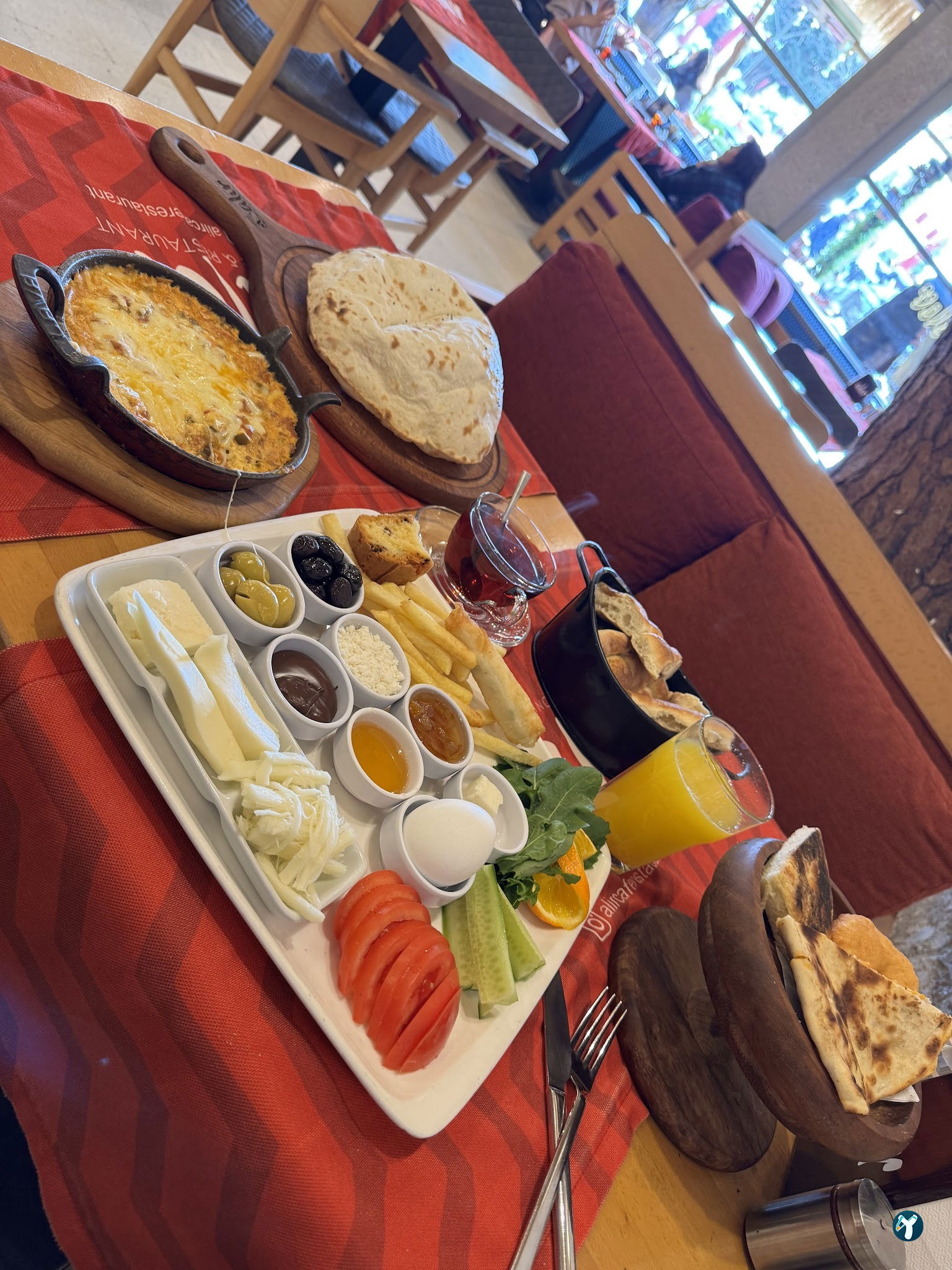 Alir Cafe | Restaurant