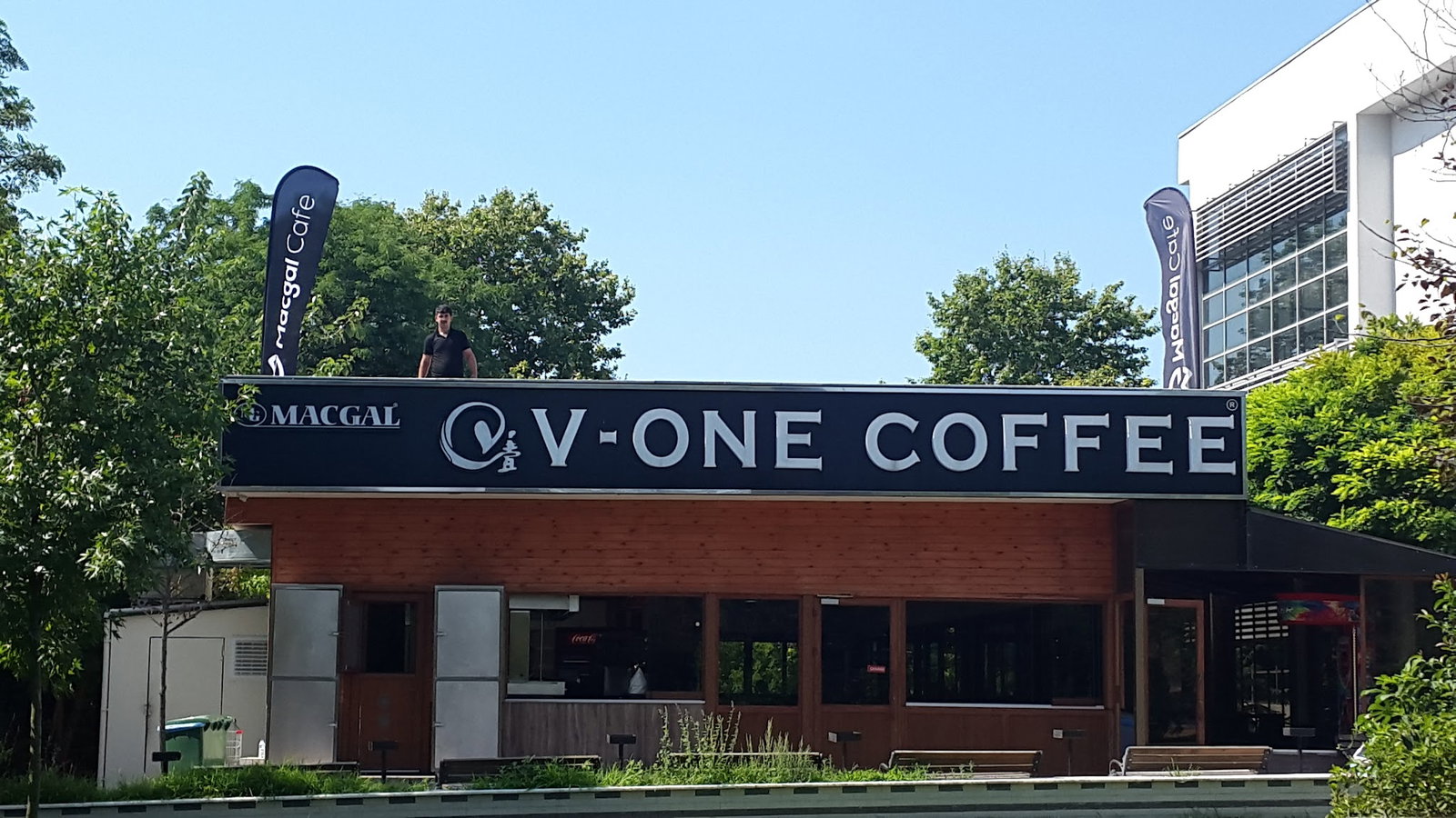 V-One Cafe