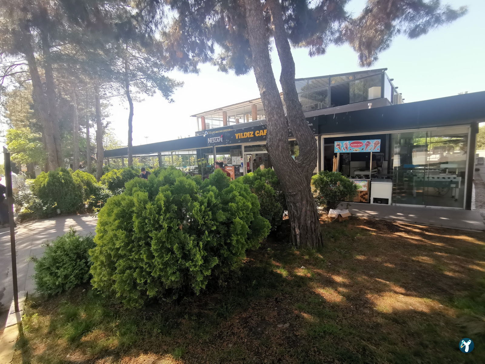 V-One Cafe