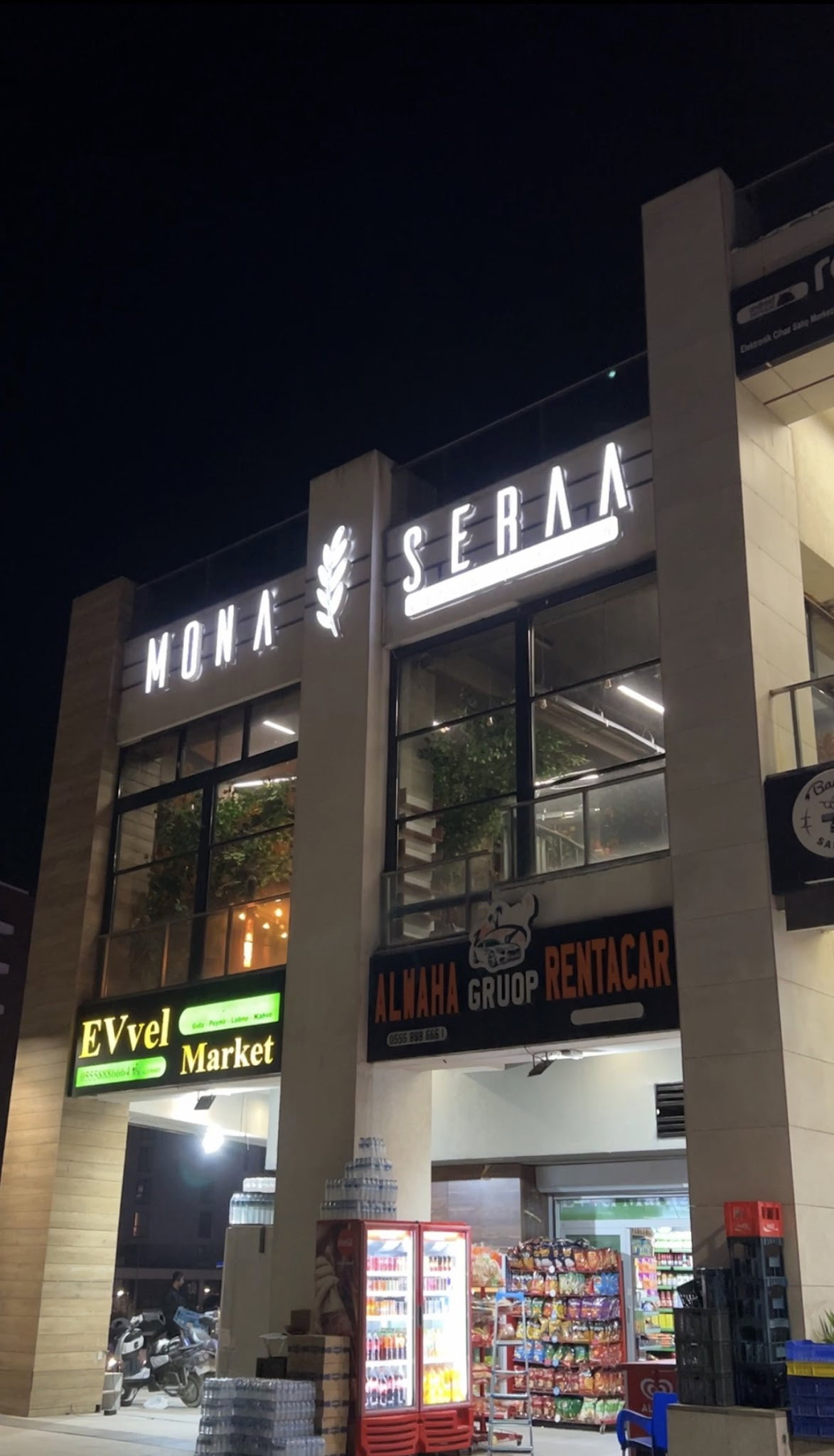 Mona Seraa Başakşehir