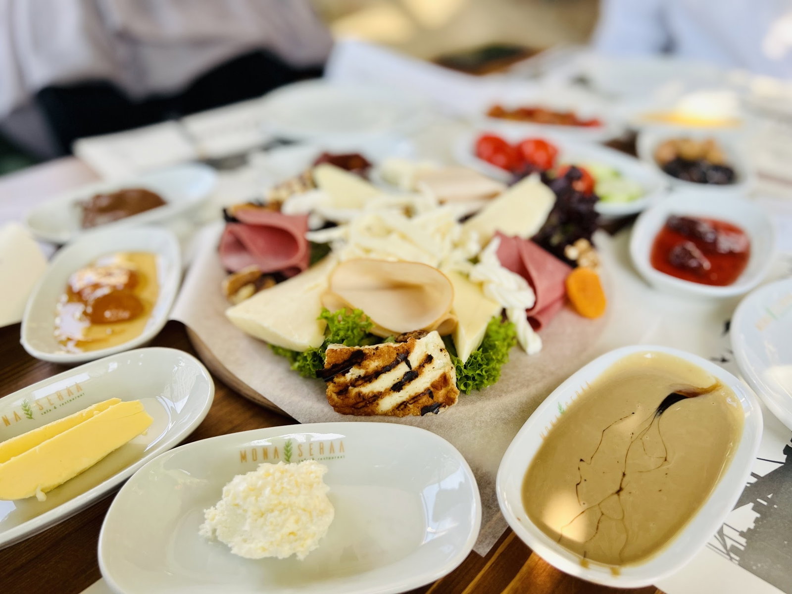 Mona Seraa Başakşehir