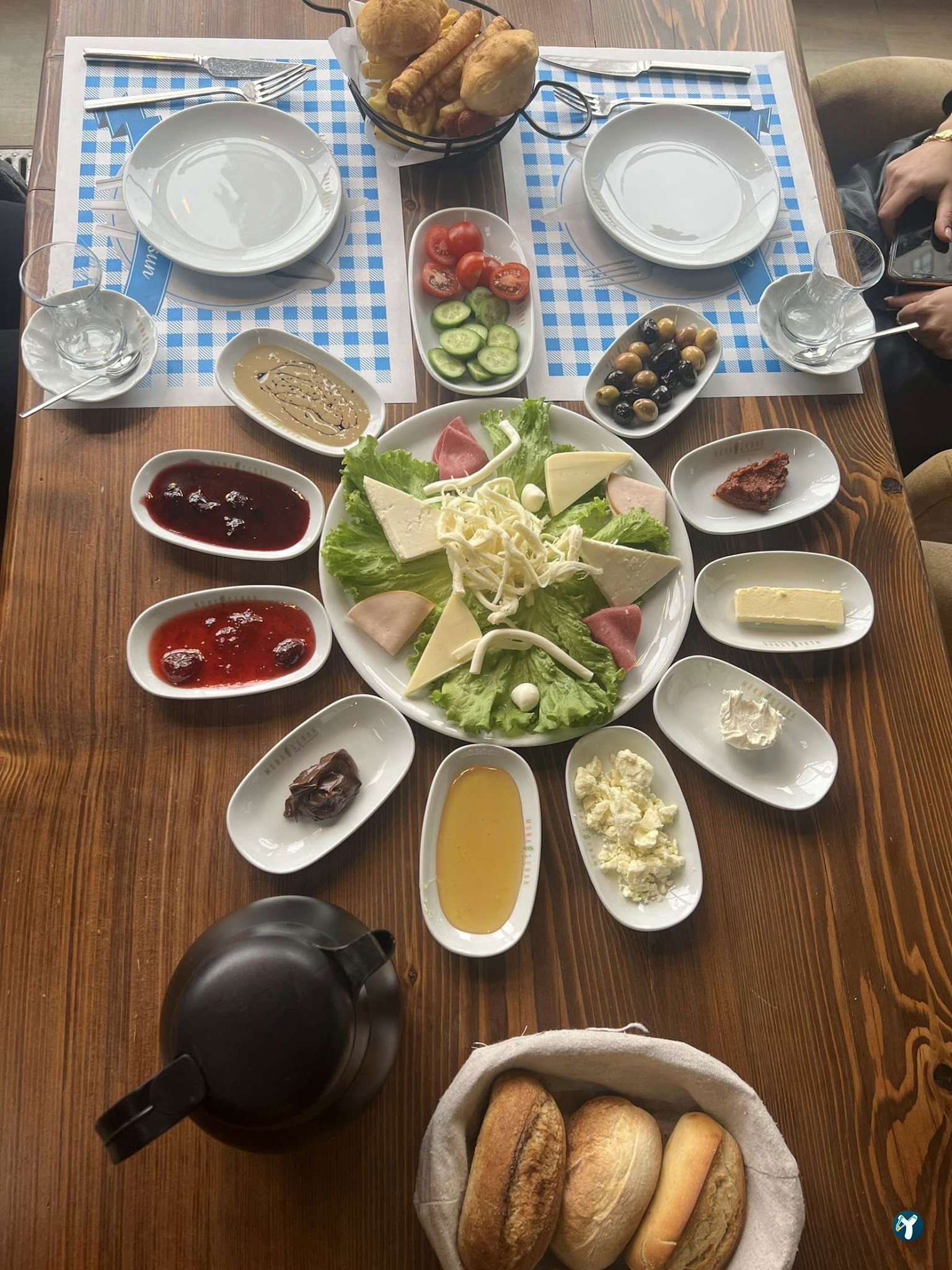 Mona Seraa Başakşehir