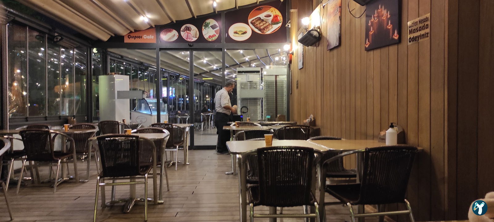 Çırpıcı Kafe