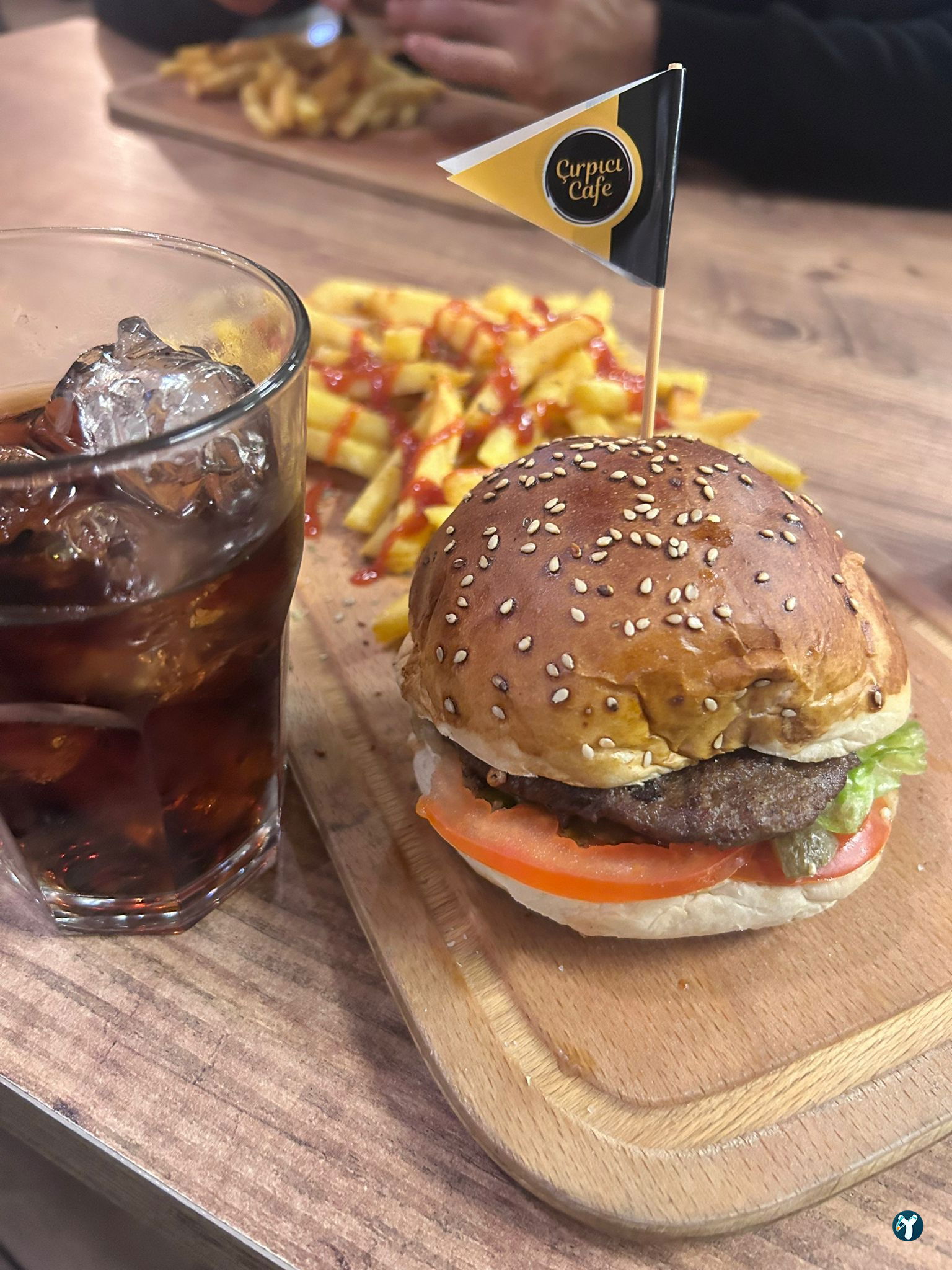 Çırpıcı Kafe