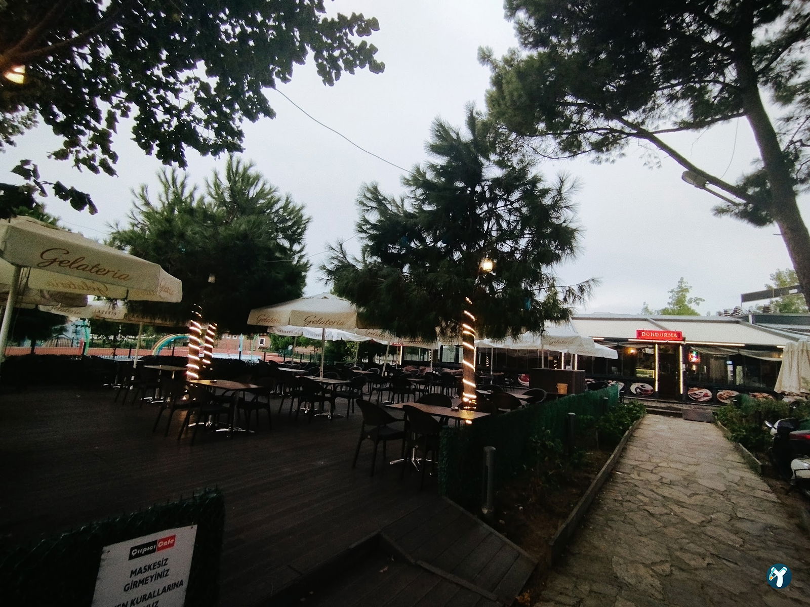 Çırpıcı Kafe