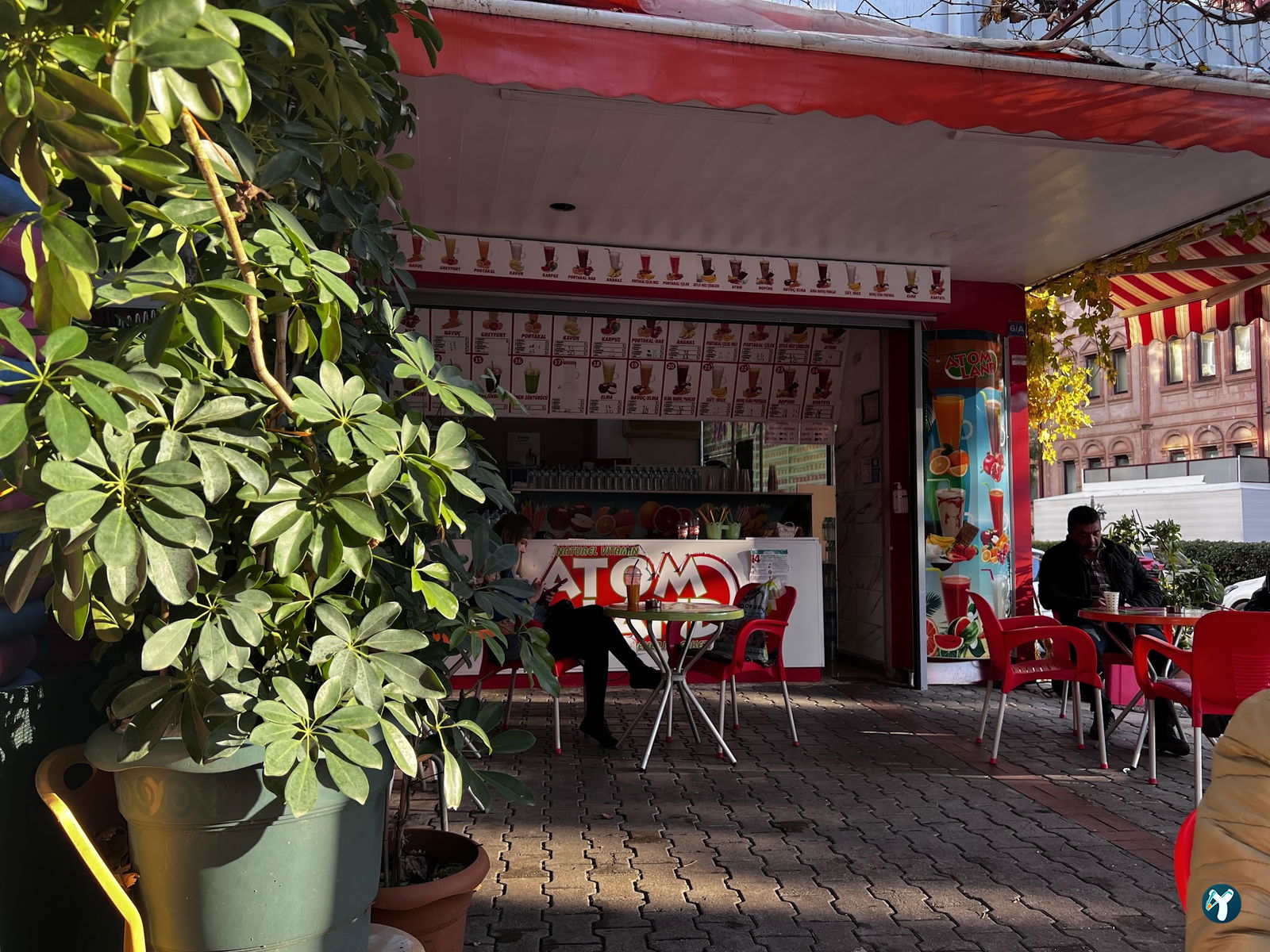 Atom Cafe Land