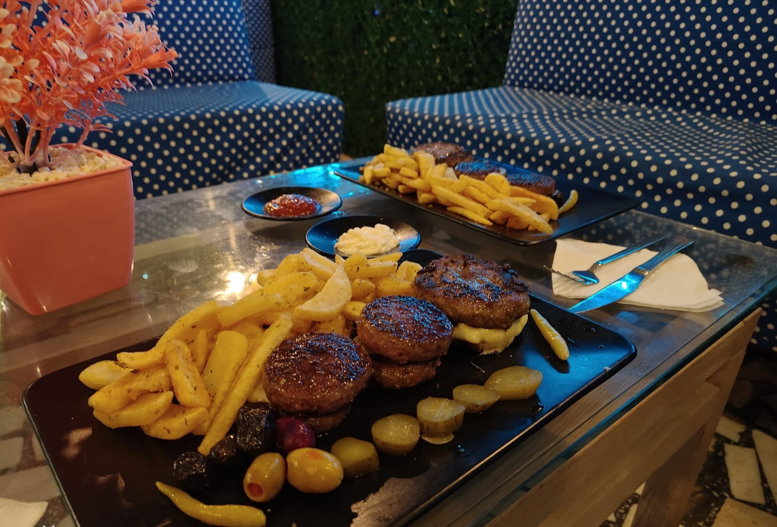 Navara Cafe