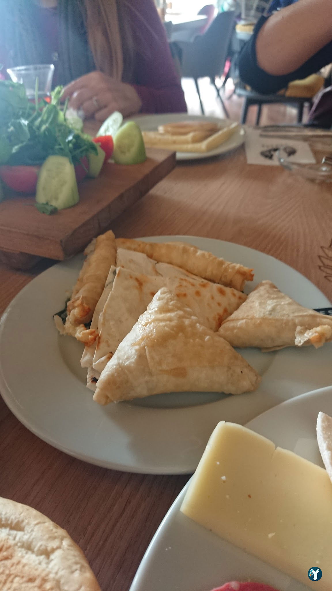 Eagles Coffee & Food Studio