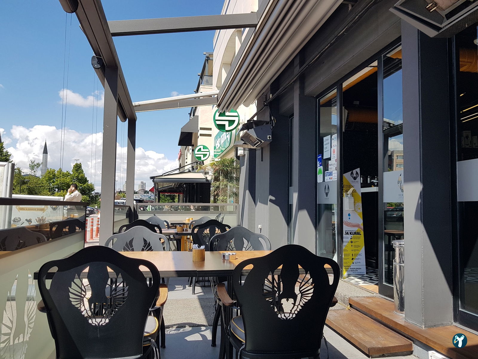 Eagles Coffee & Food Studio