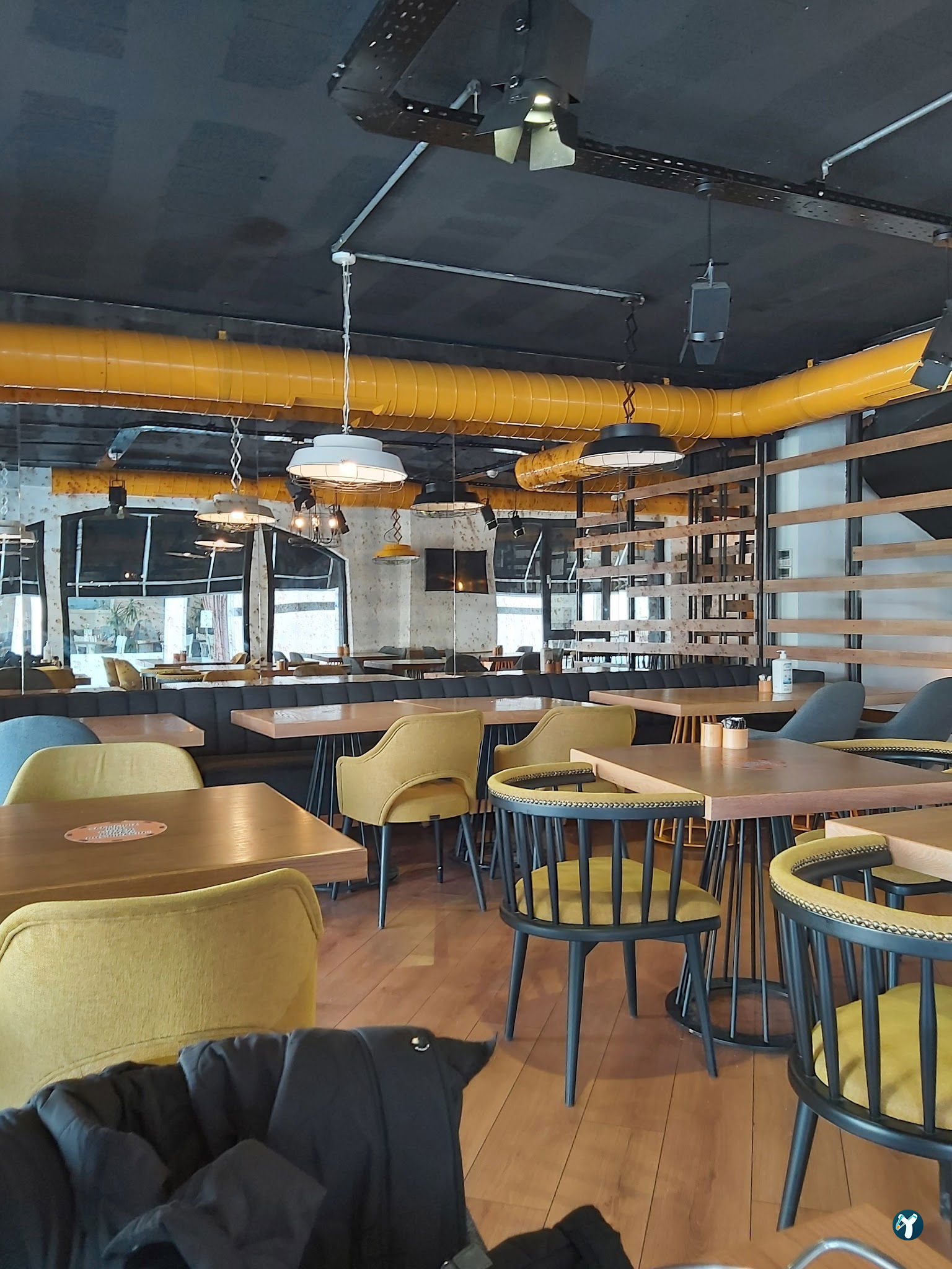 Eagles Coffee & Food Studio