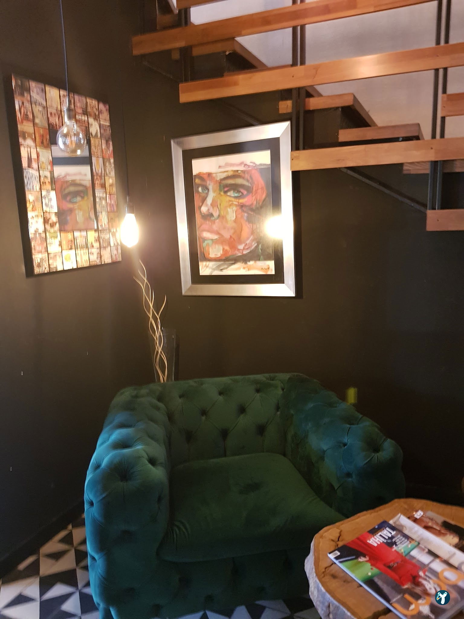 Eagles Coffee & Food Studio
