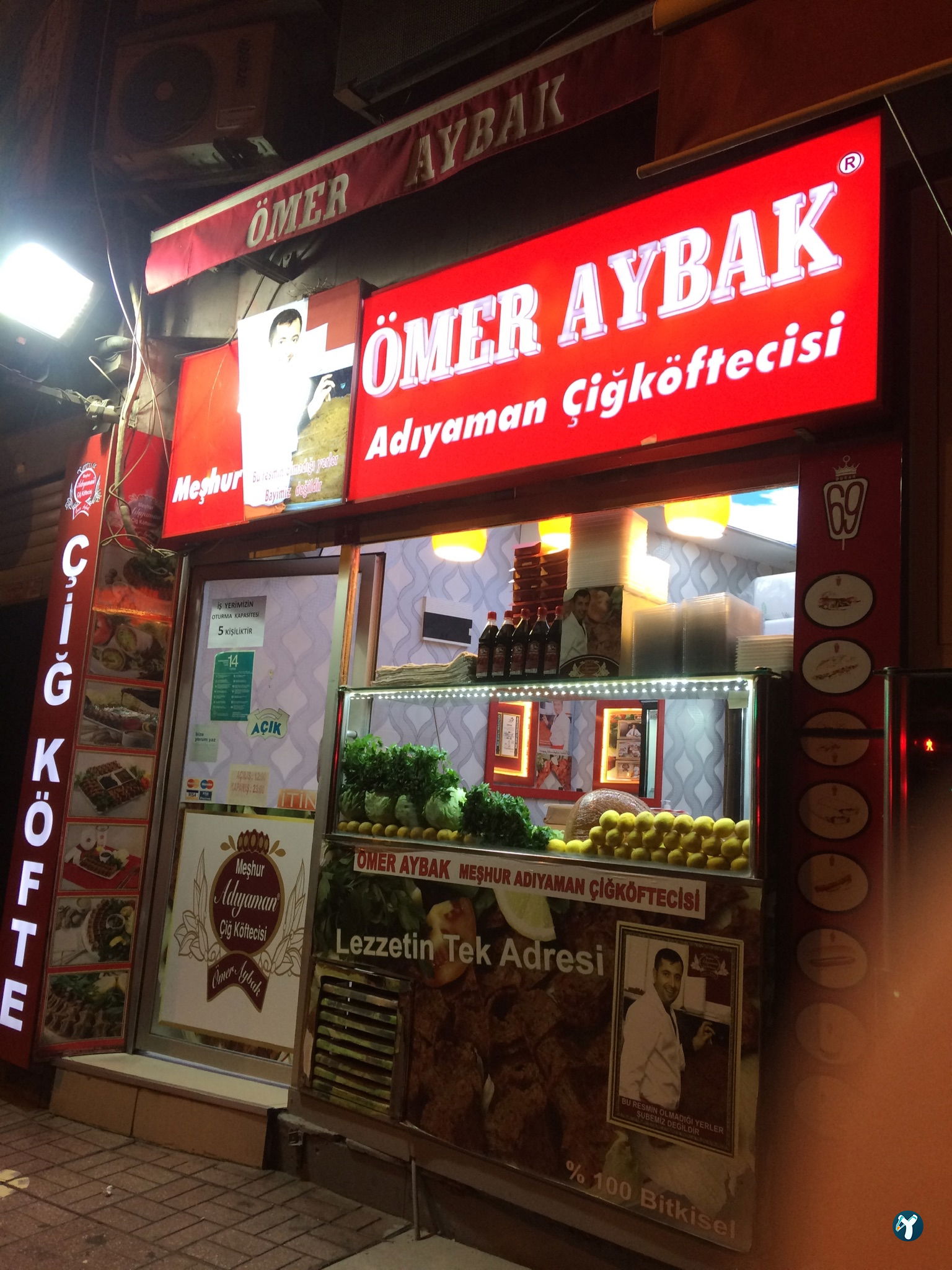 Meşhur Adıyaman Çiğköftecisi Ömer Aybak Kartal (Yukarı Mah. )