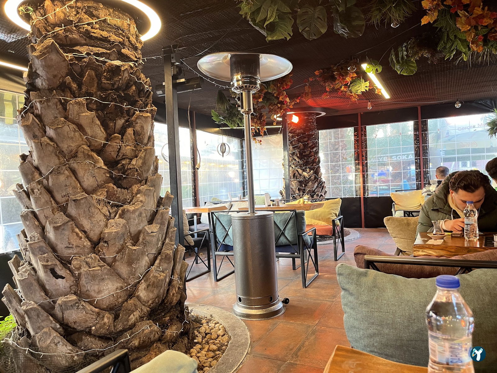 Palmiye Kartal Cafe